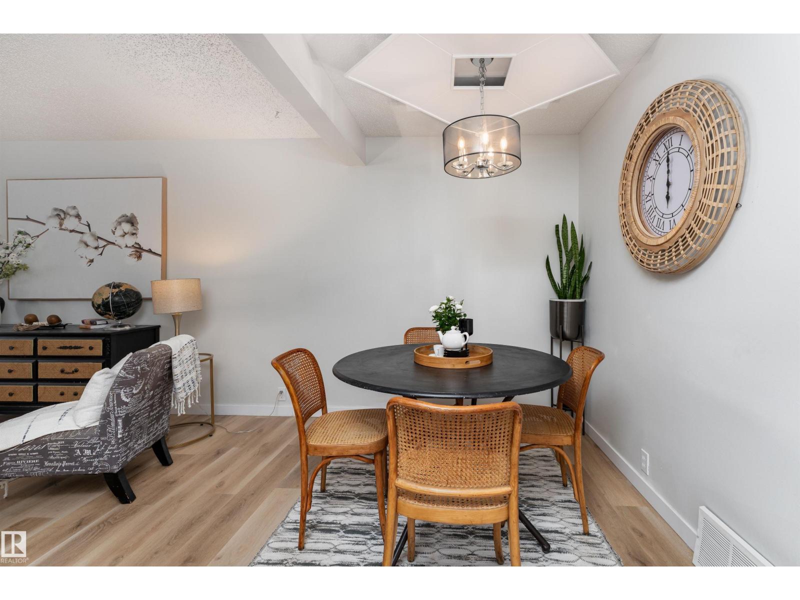 2909 139 Av Nw, Edmonton, Alberta  T5Y 2B3 - Photo 8 - E4465281