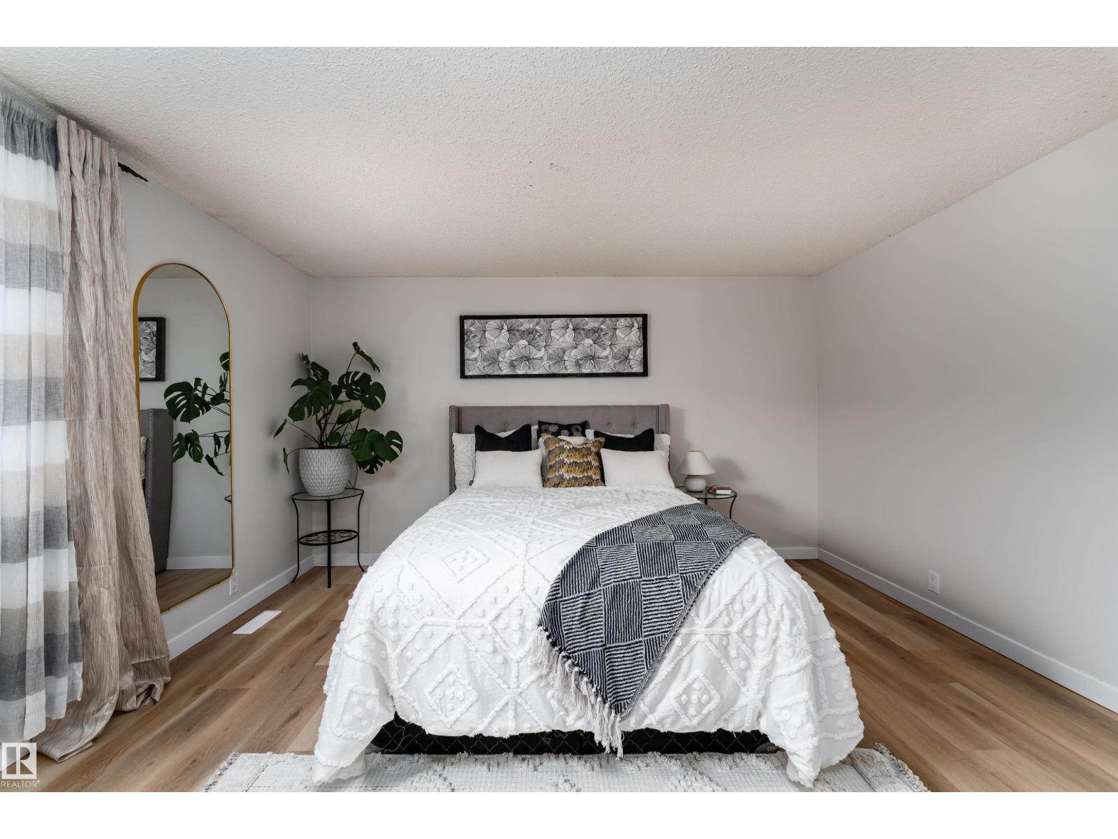 2909 139 Av Nw, Edmonton, Alberta  T5Y 2B3 - Photo 21 - E4465281