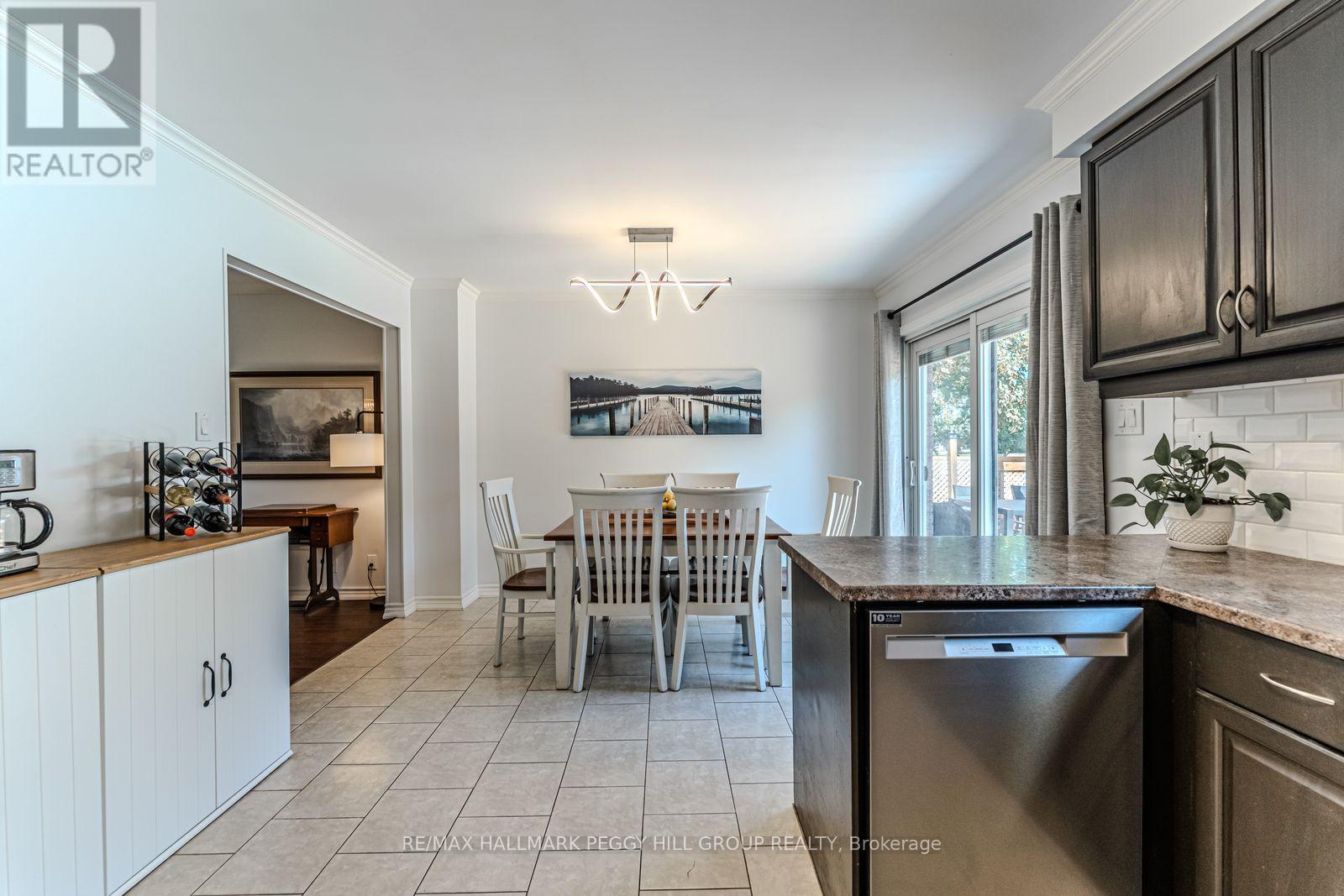 2 Carmichael Court, Orillia, Ontario  L3V 7R6 - Photo 4 - S12544536