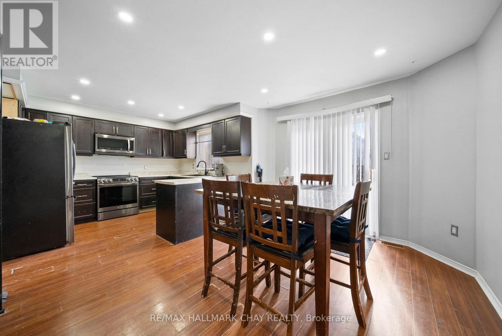 56 Hubbert Crescent, Barrie, Ontario  L4N 9M4 - Photo 17 - S12544554