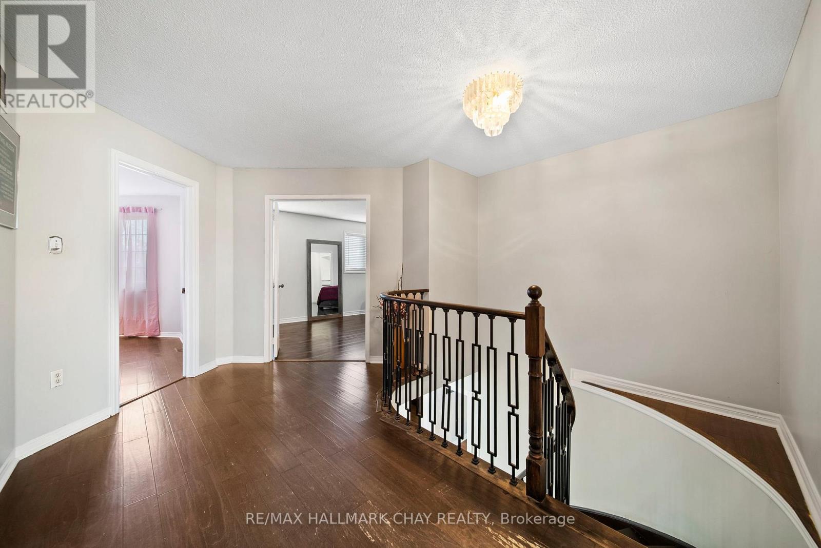 56 Hubbert Crescent, Barrie, Ontario  L4N 9M4 - Photo 22 - S12544554