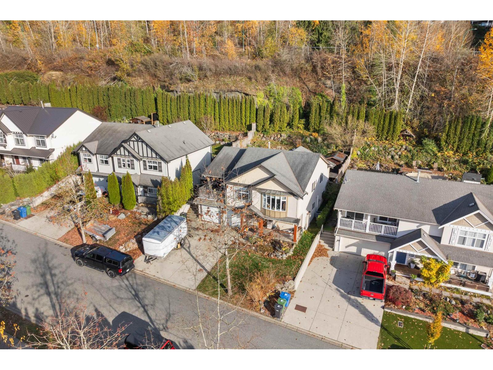 3304 Goldstream Drive, Abbotsford, British Columbia  V3G 3A9 - Photo 2 - R3066752