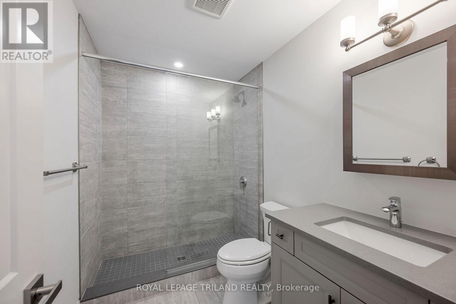 54 Compass Trail, Central Elgin, Ontario N5L 0B4 - Photo 24 - X12544610