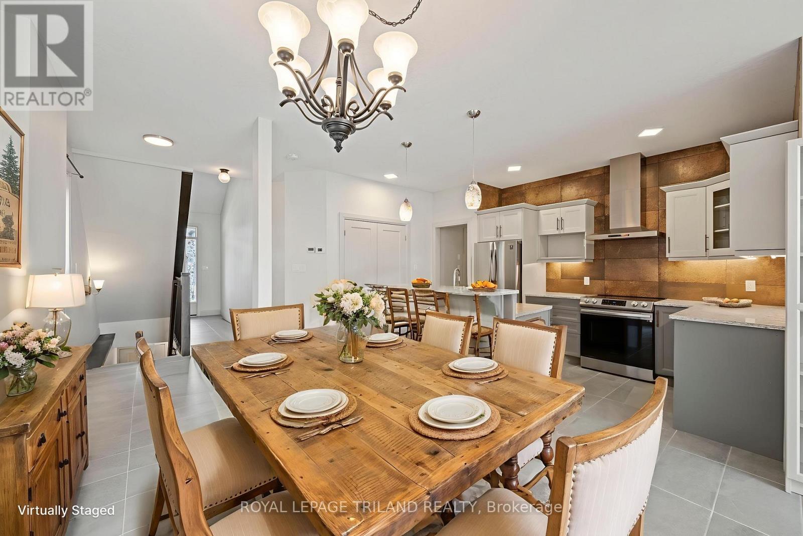 54 Compass Trail, Central Elgin, Ontario N5L 0B4 - Photo 9 - X12544610