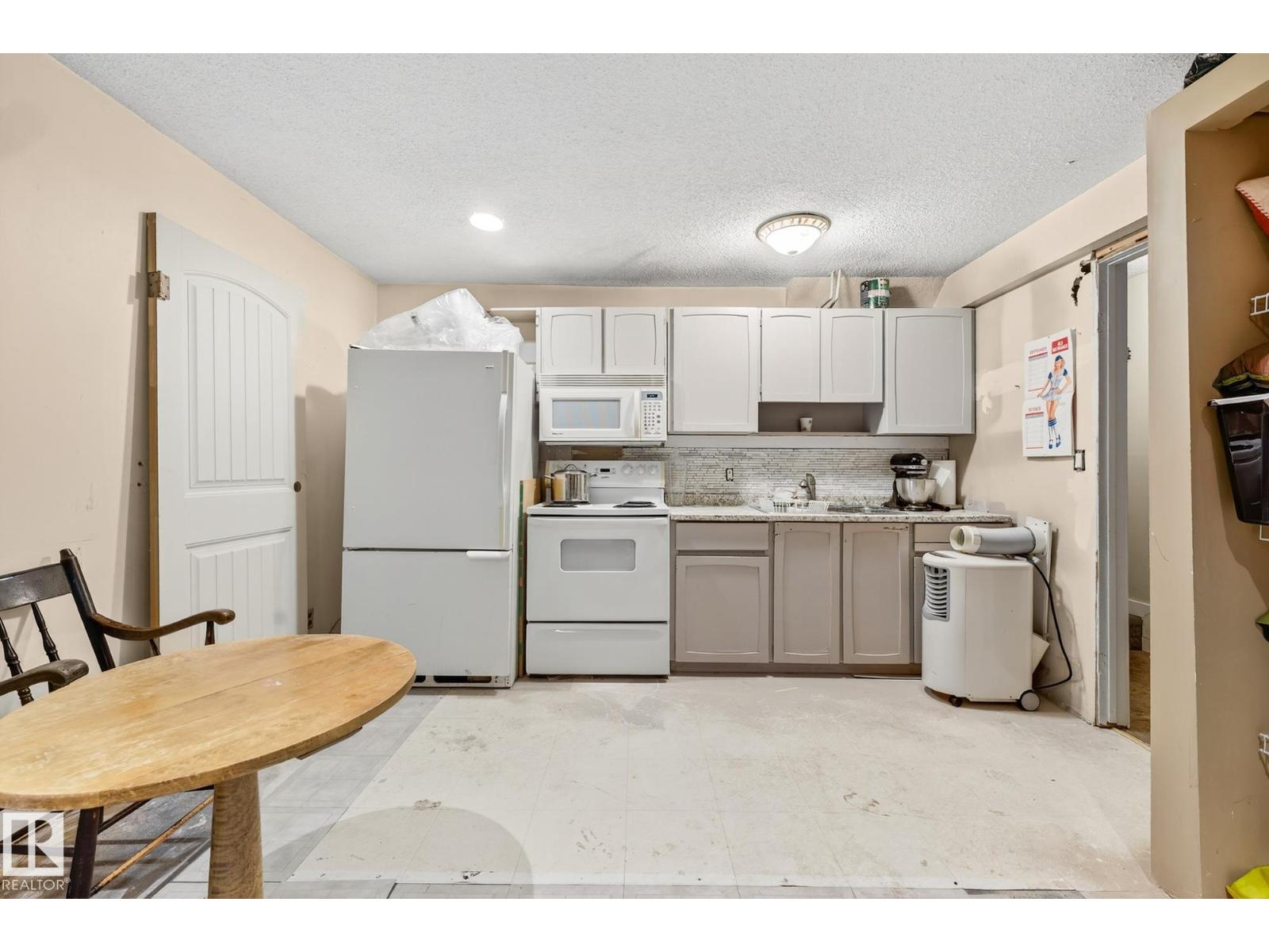 4664 16a Av Nw, Edmonton, Alberta  T6L 2S2 - Photo 50 - E4465708