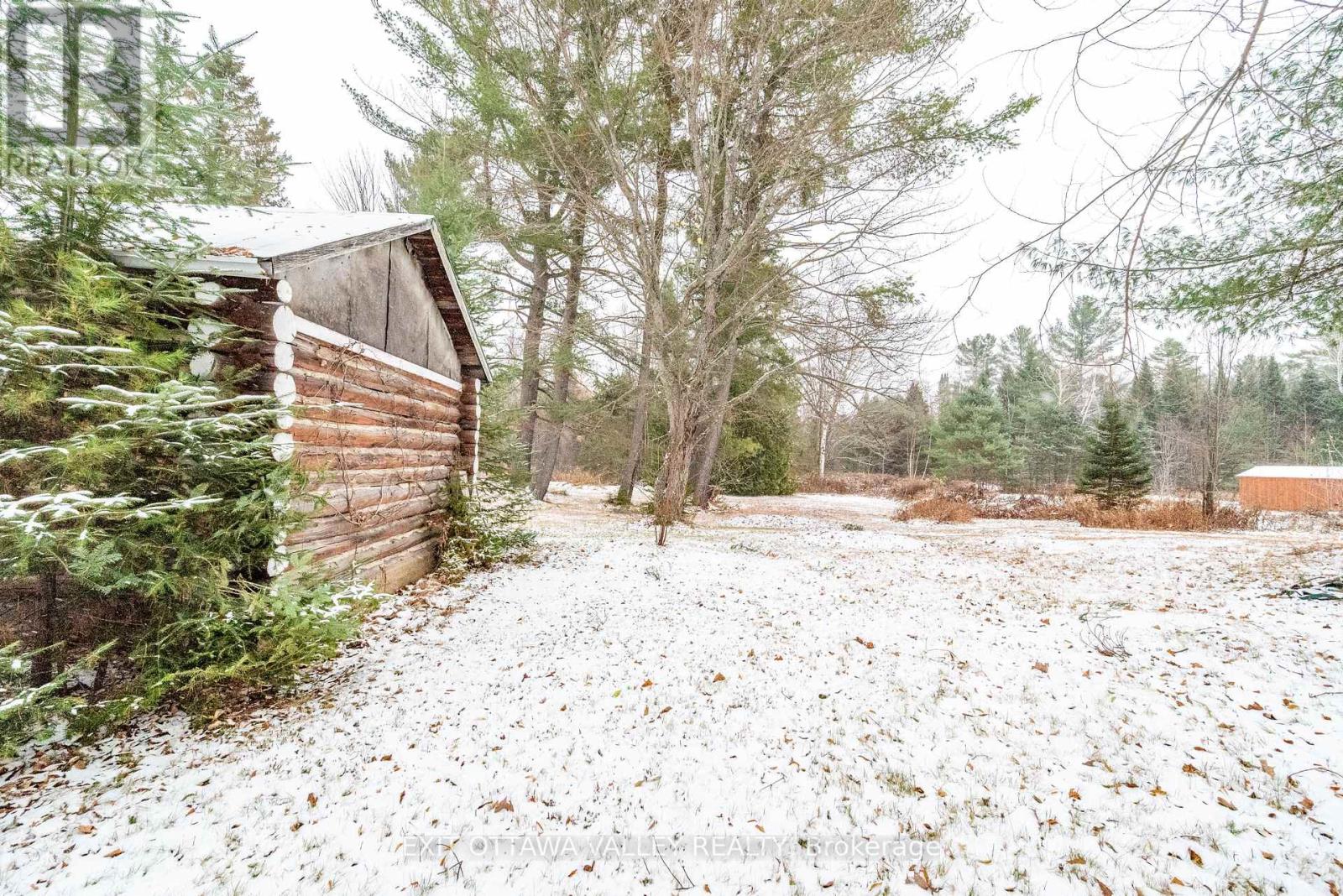 6 Ottawa Street, Laurentian Hills, Ontario K0J 1P0 - Photo 29 - X12544608