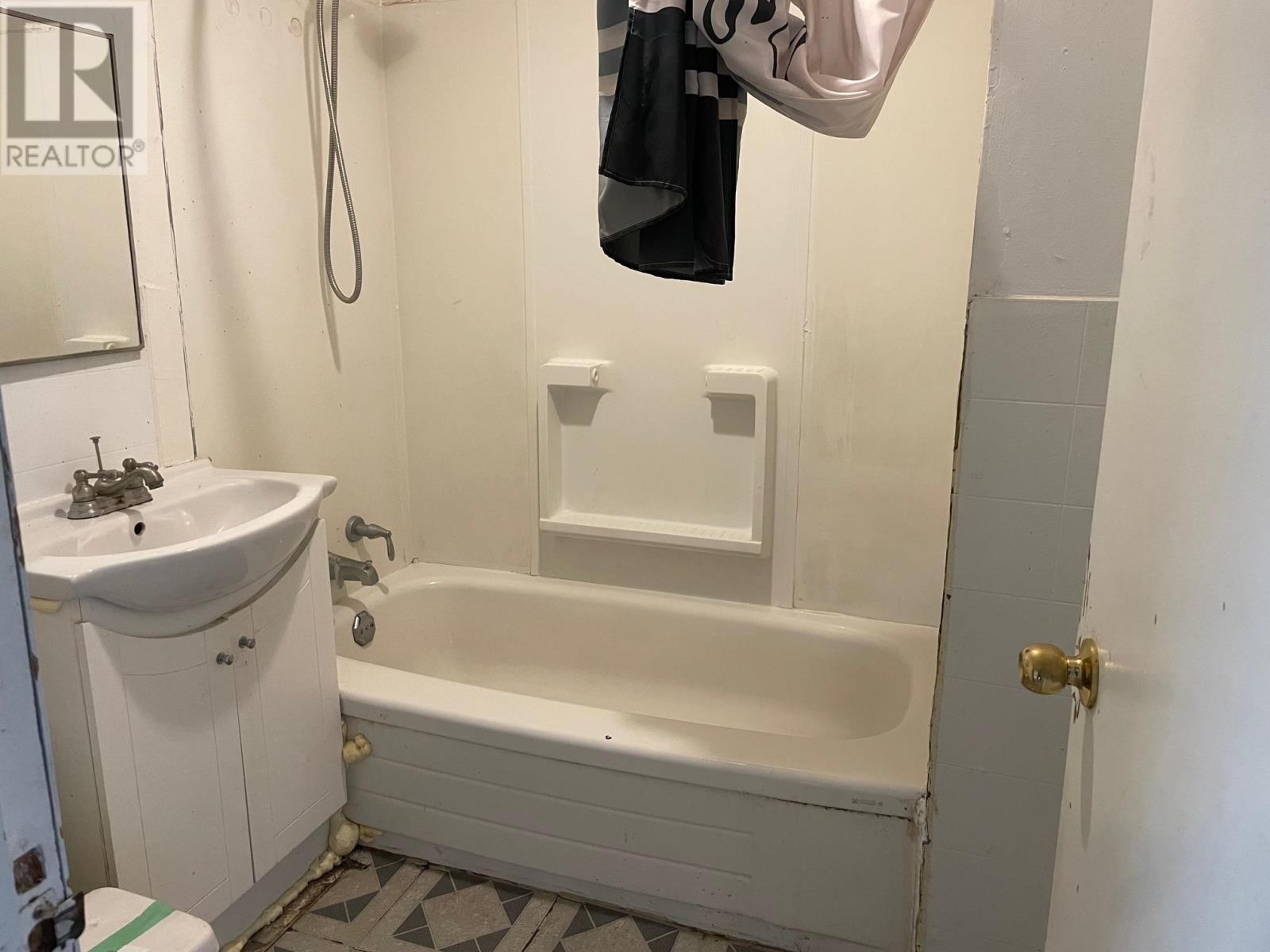 808 Mary St W, Thunder Bay, Ontario  P7E 4L8 - Photo 4 - TB253473