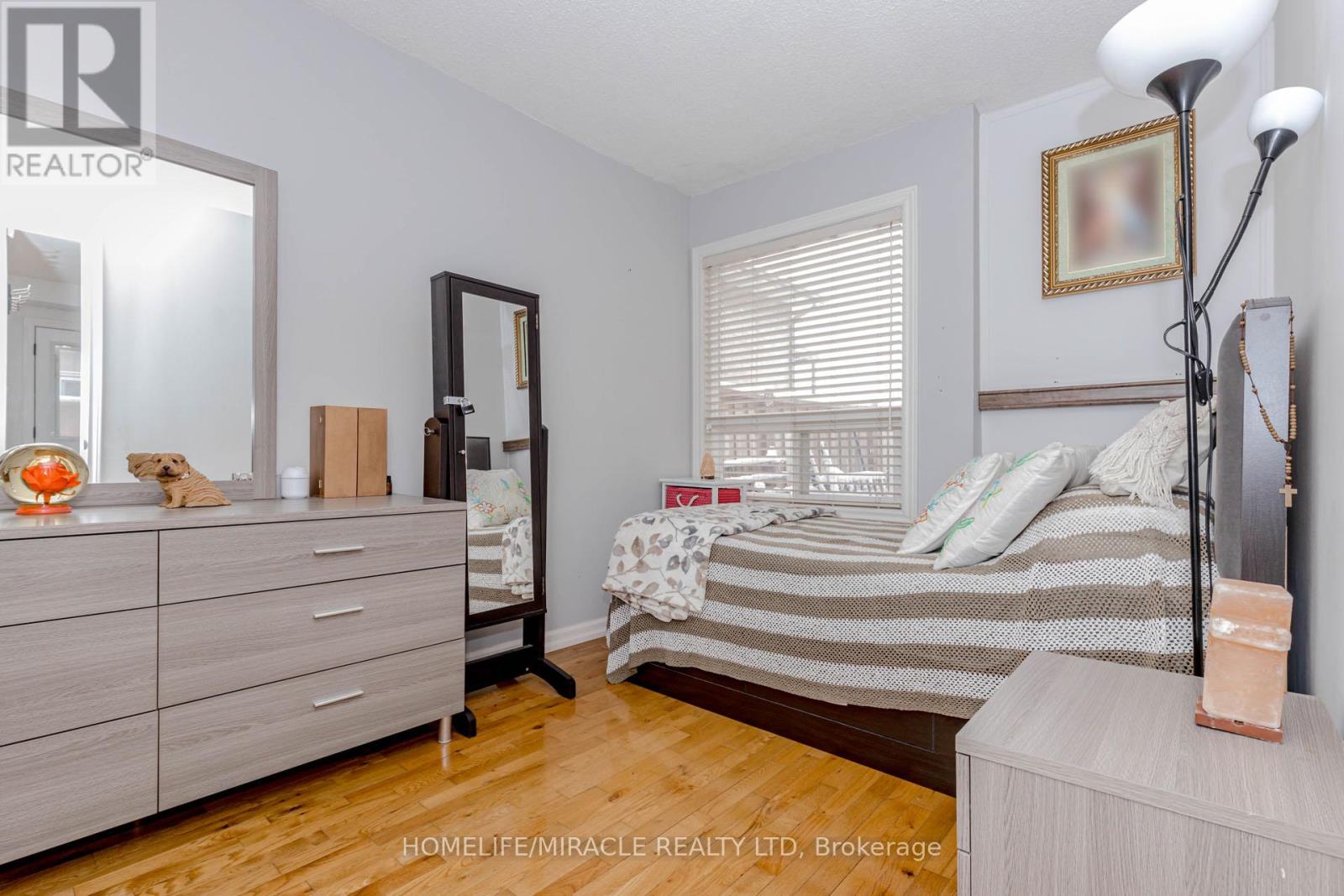 32 Langston Drive, Brampton, Ontario  L6V 3W7 - Photo 16 - W12544316