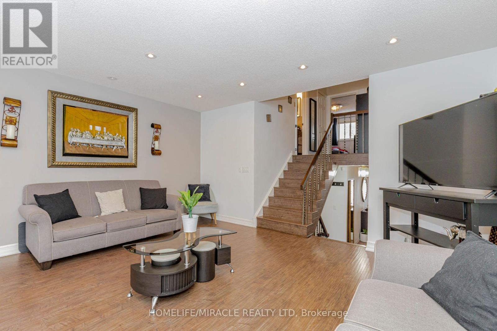 32 Langston Drive, Brampton, Ontario  L6V 3W7 - Photo 21 - W12544316