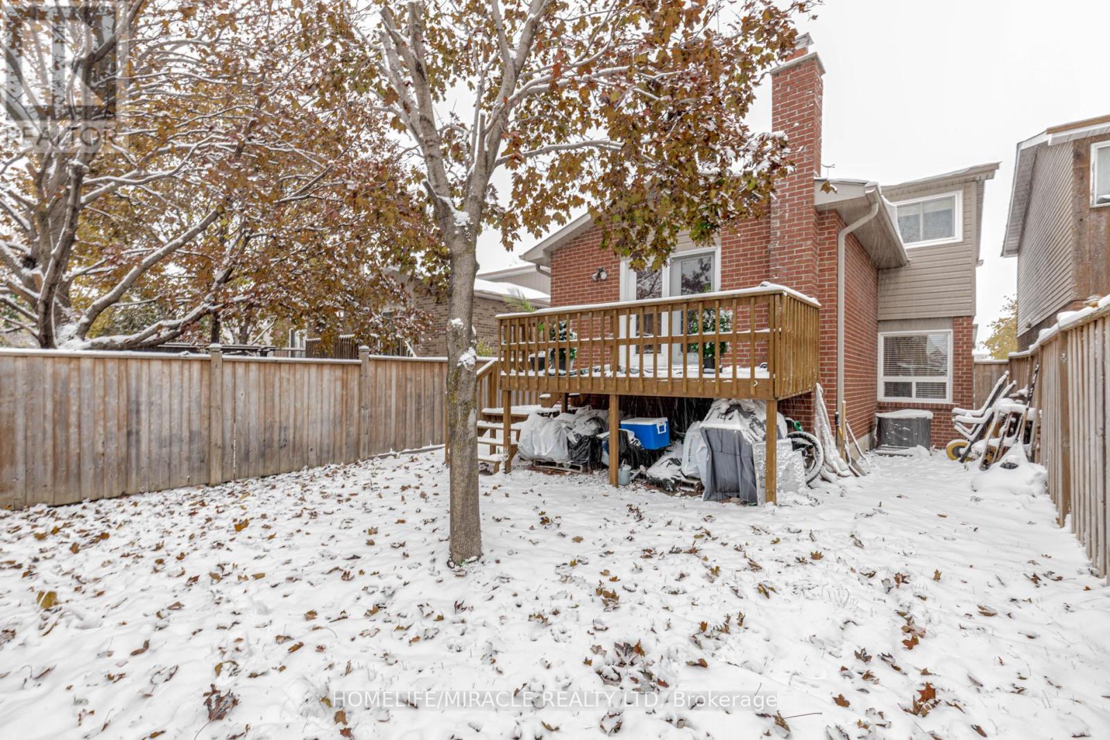32 Langston Drive, Brampton, Ontario  L6V 3W7 - Photo 49 - W12544316