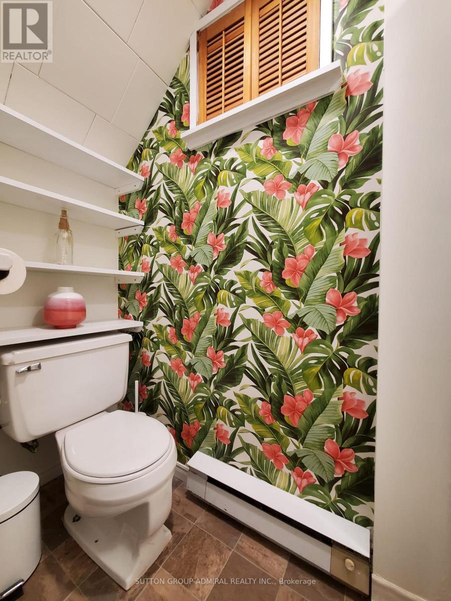 26 Forty First Street, Toronto, Ontario  M8W 3N6 - Photo 16 - W12544320