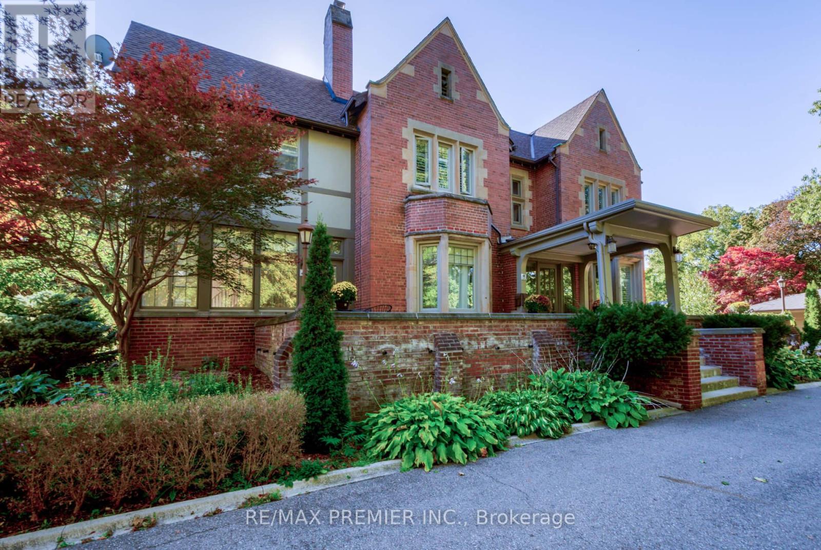 1,2,3 - 63 Main Street S, Brampton, Ontario  L6Y 1M9 - Photo 2 - W12544346