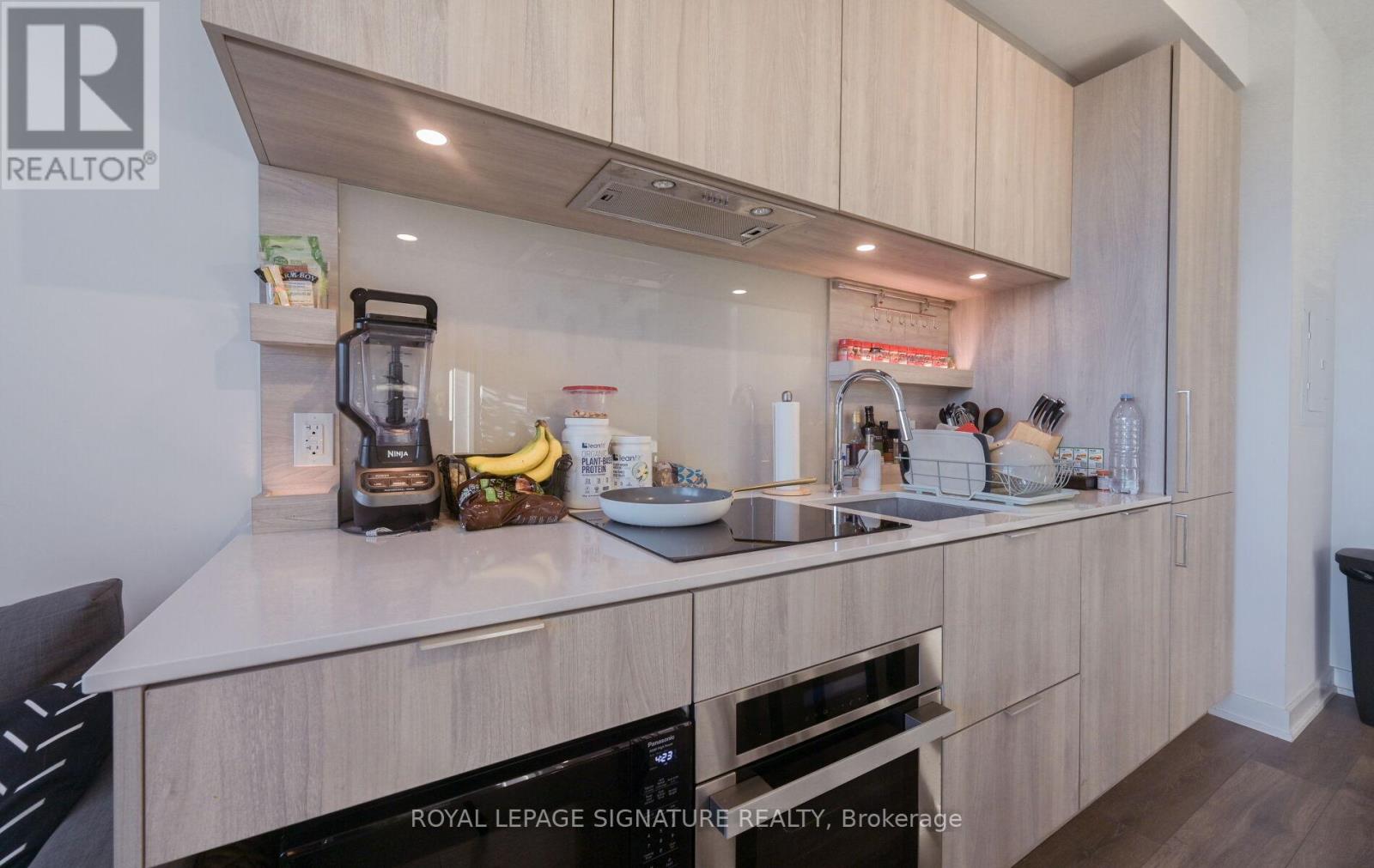 618 - 28 Ann Street, Mississauga, Ontario  L5G 3G1 - Photo 17 - W12544350