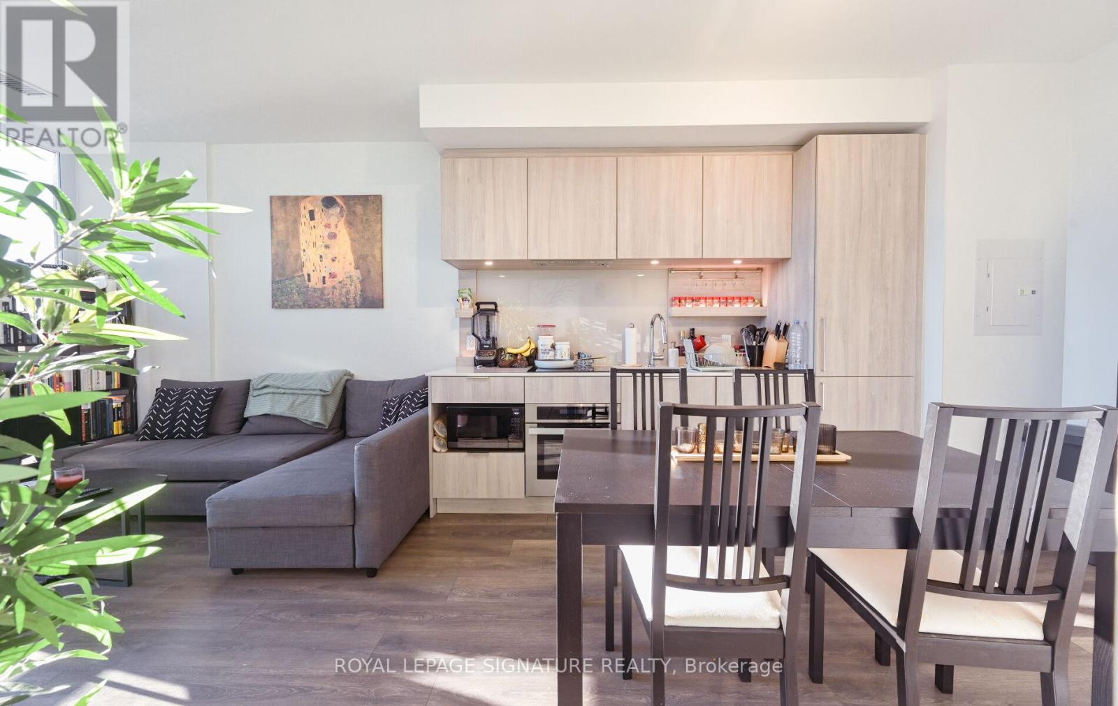 618 - 28 Ann Street, Mississauga, Ontario  L5G 3G1 - Photo 18 - W12544350