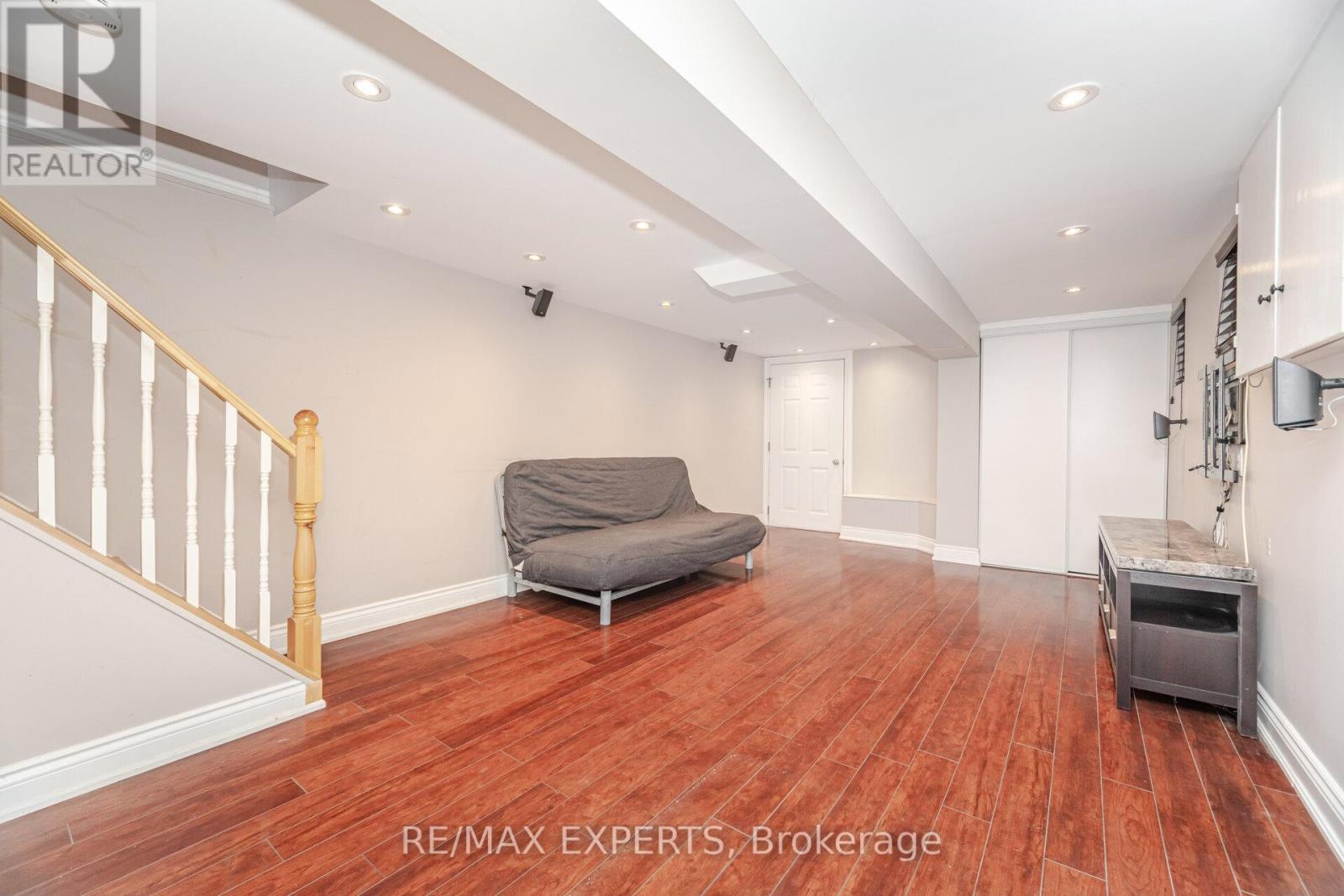 196 Symington Avenue, Toronto, Ontario  M6P 3W6 - Photo 31 - W12544352