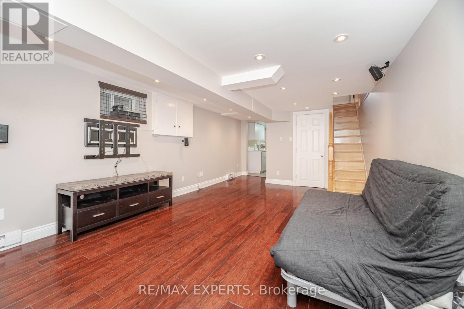 196 Symington Avenue, Toronto, Ontario  M6P 3W6 - Photo 33 - W12544352