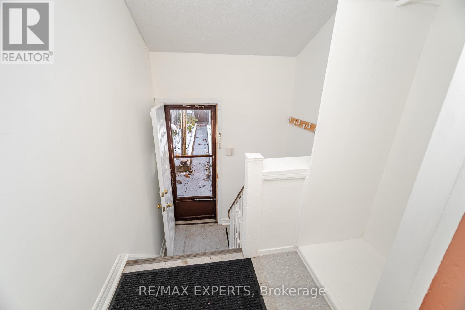 196 Symington Avenue, Toronto, Ontario  M6P 3W6 - Photo 40 - W12544352