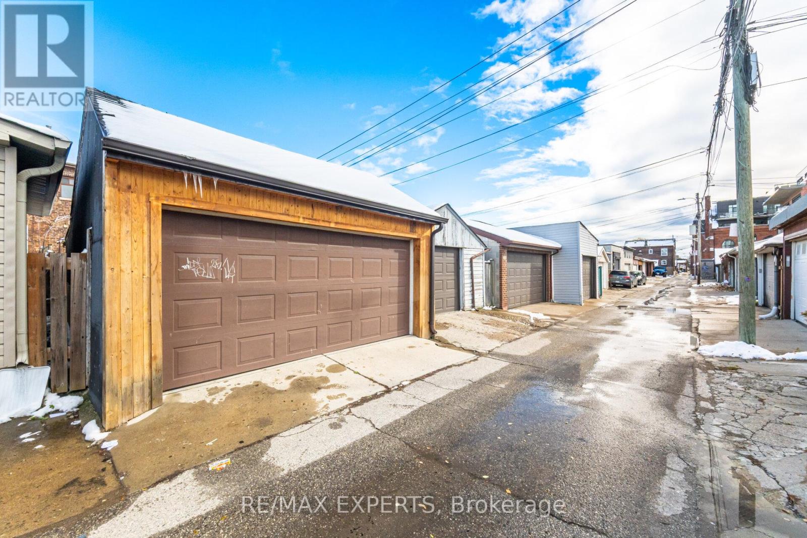 196 Symington Avenue, Toronto, Ontario  M6P 3W6 - Photo 45 - W12544352