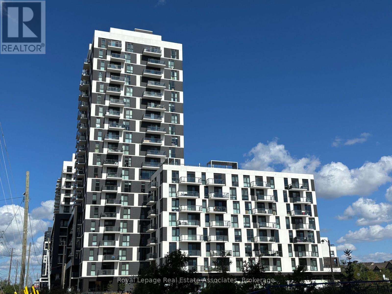 406 - 335 WHEAT BOOM DRIVE, Oakville, Ontario