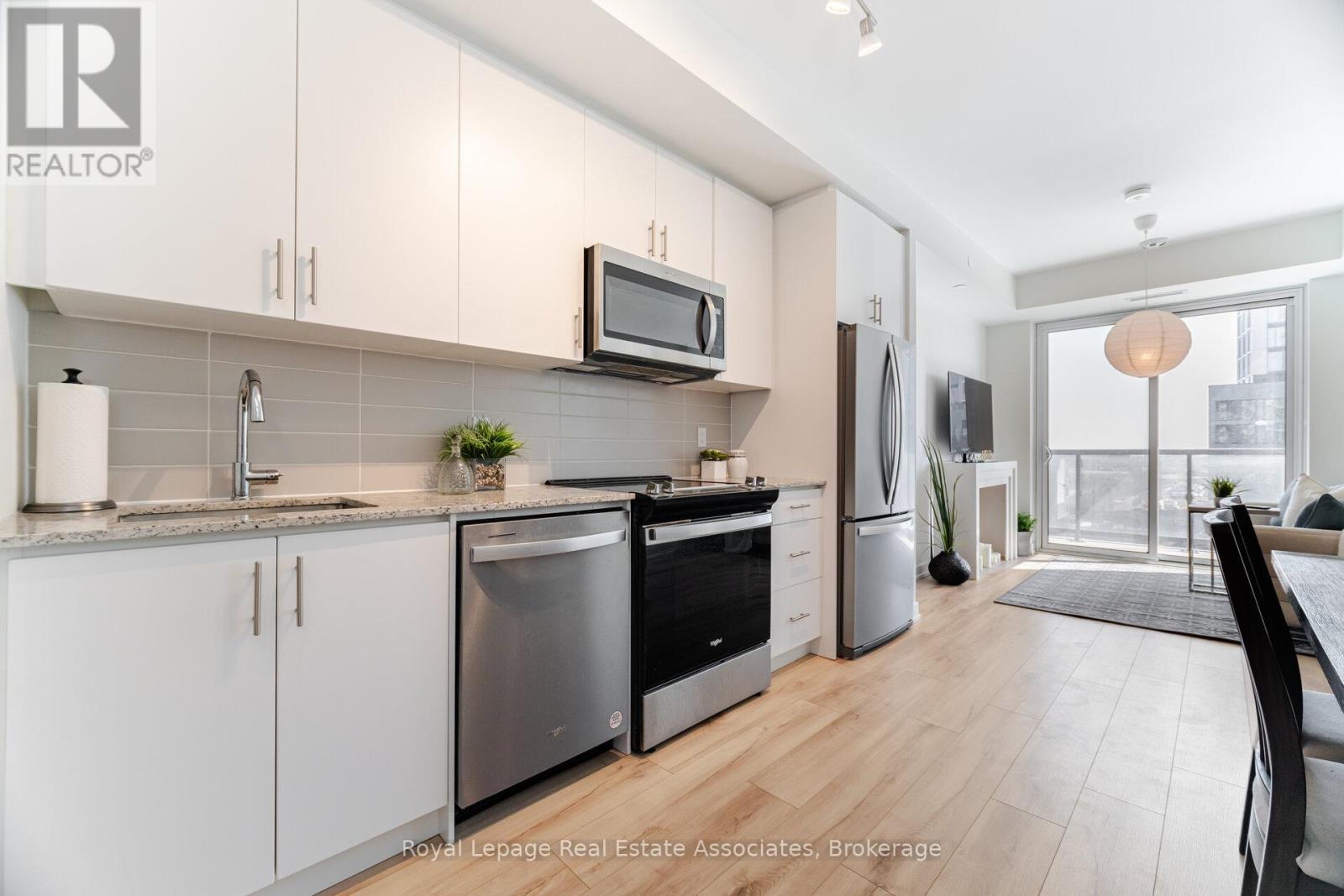 406 - 335 Wheat Boom Drive, Oakville, Ontario  L6H 7Y1 - Photo 10 - W12544358