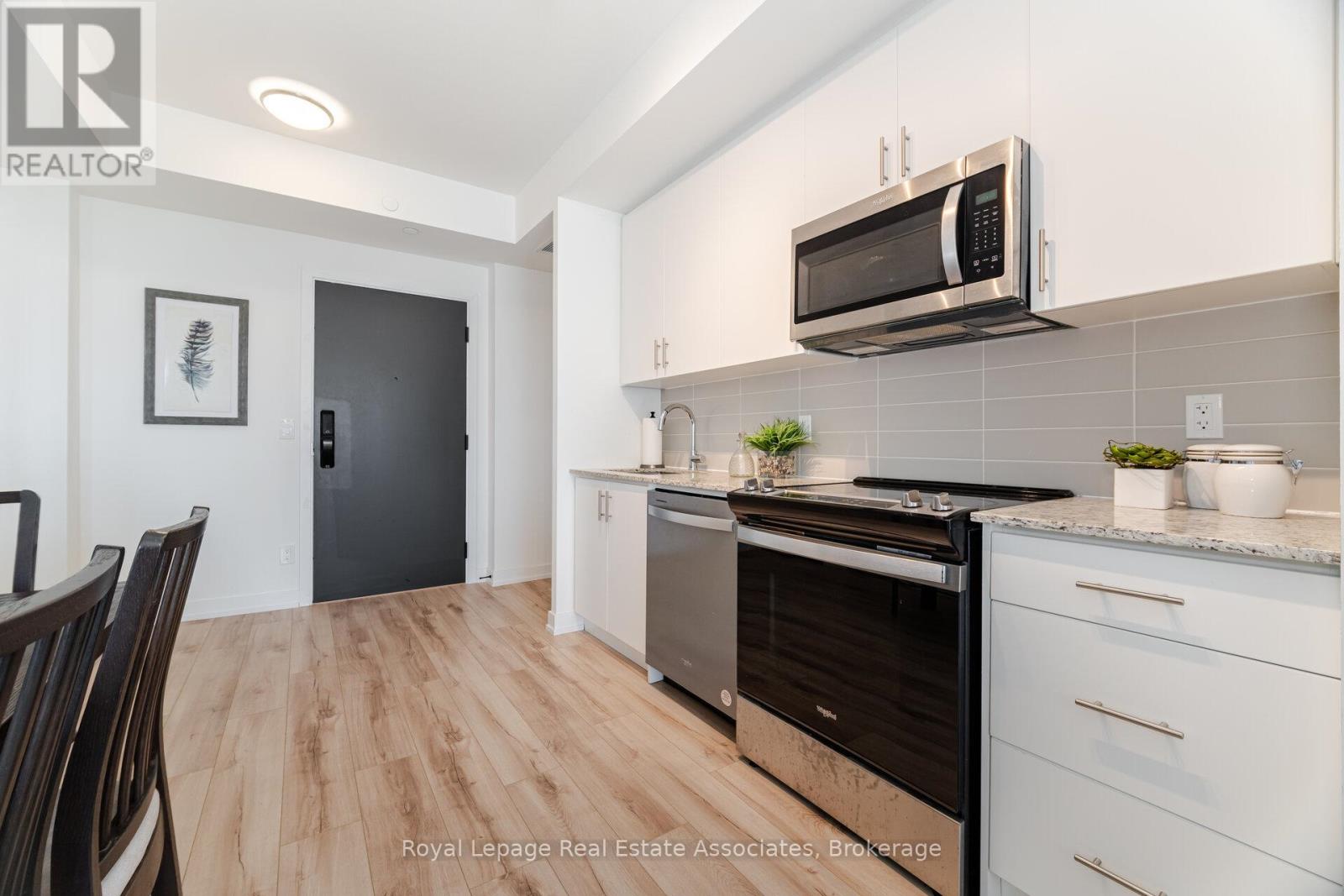 406 - 335 Wheat Boom Drive, Oakville, Ontario  L6H 7Y1 - Photo 12 - W12544358