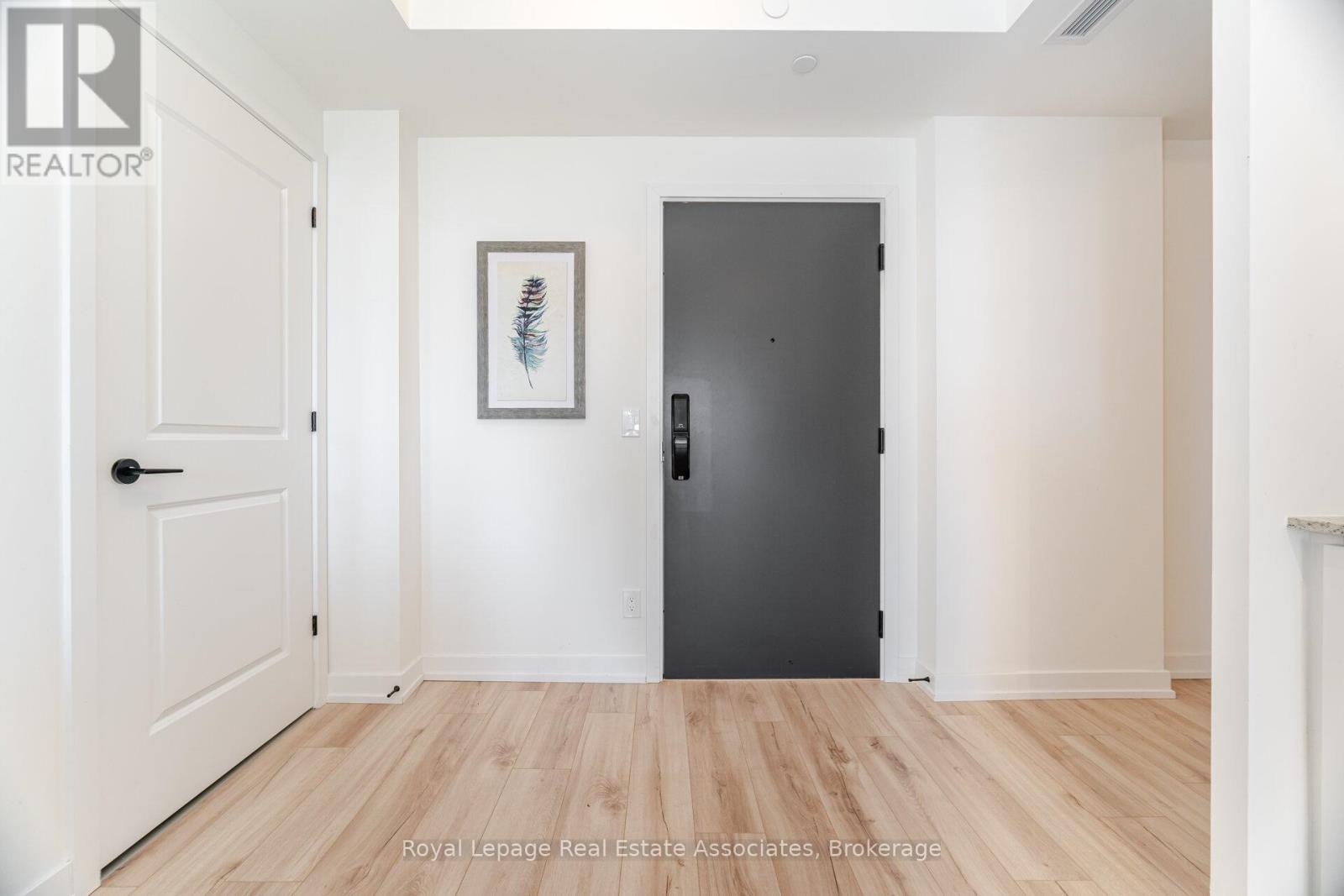 406 - 335 Wheat Boom Drive, Oakville, Ontario  L6H 7Y1 - Photo 7 - W12544358