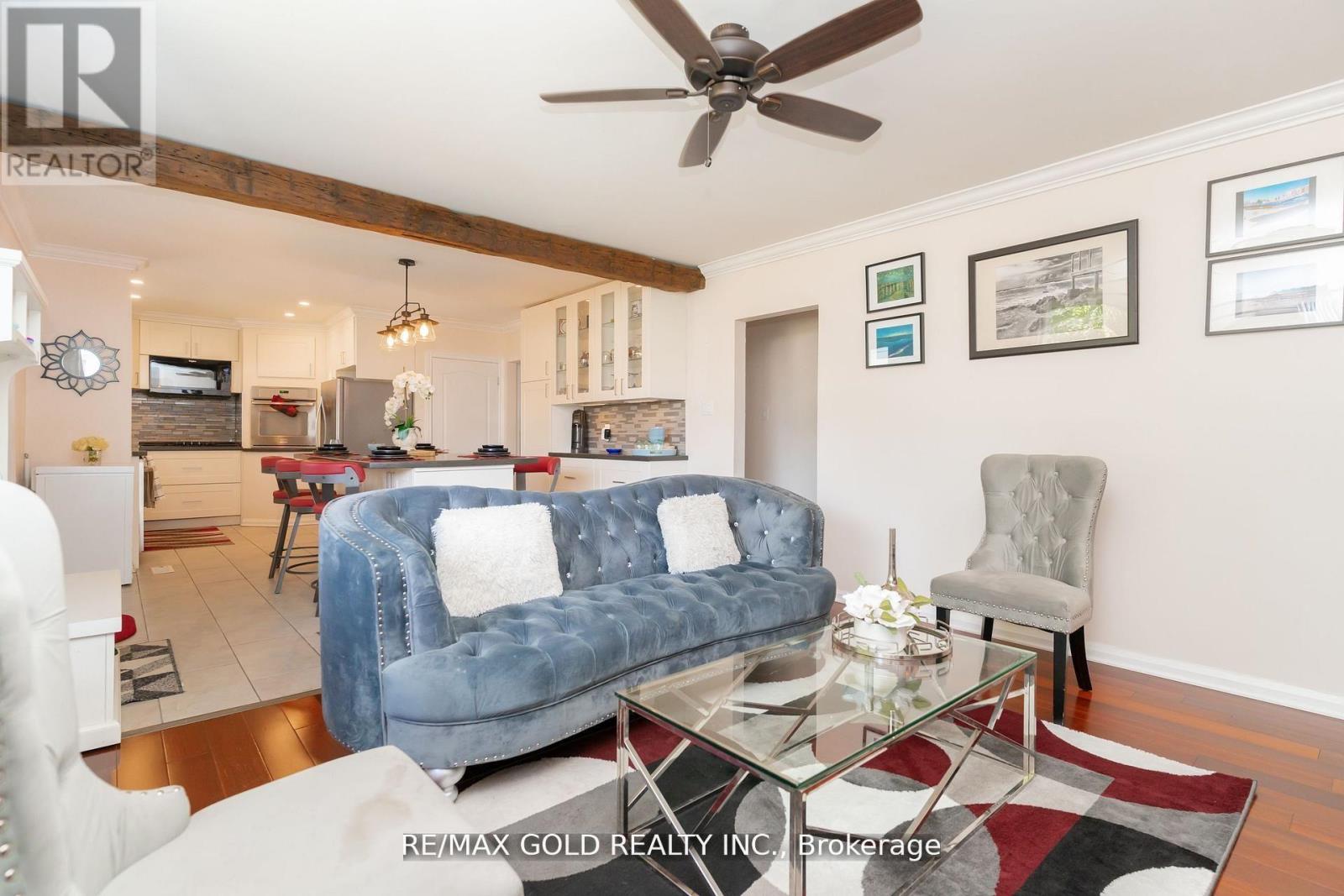 9 Ashwood Crescent, Brampton, Ontario  L6T 1M1 - Photo 10 - W12544380