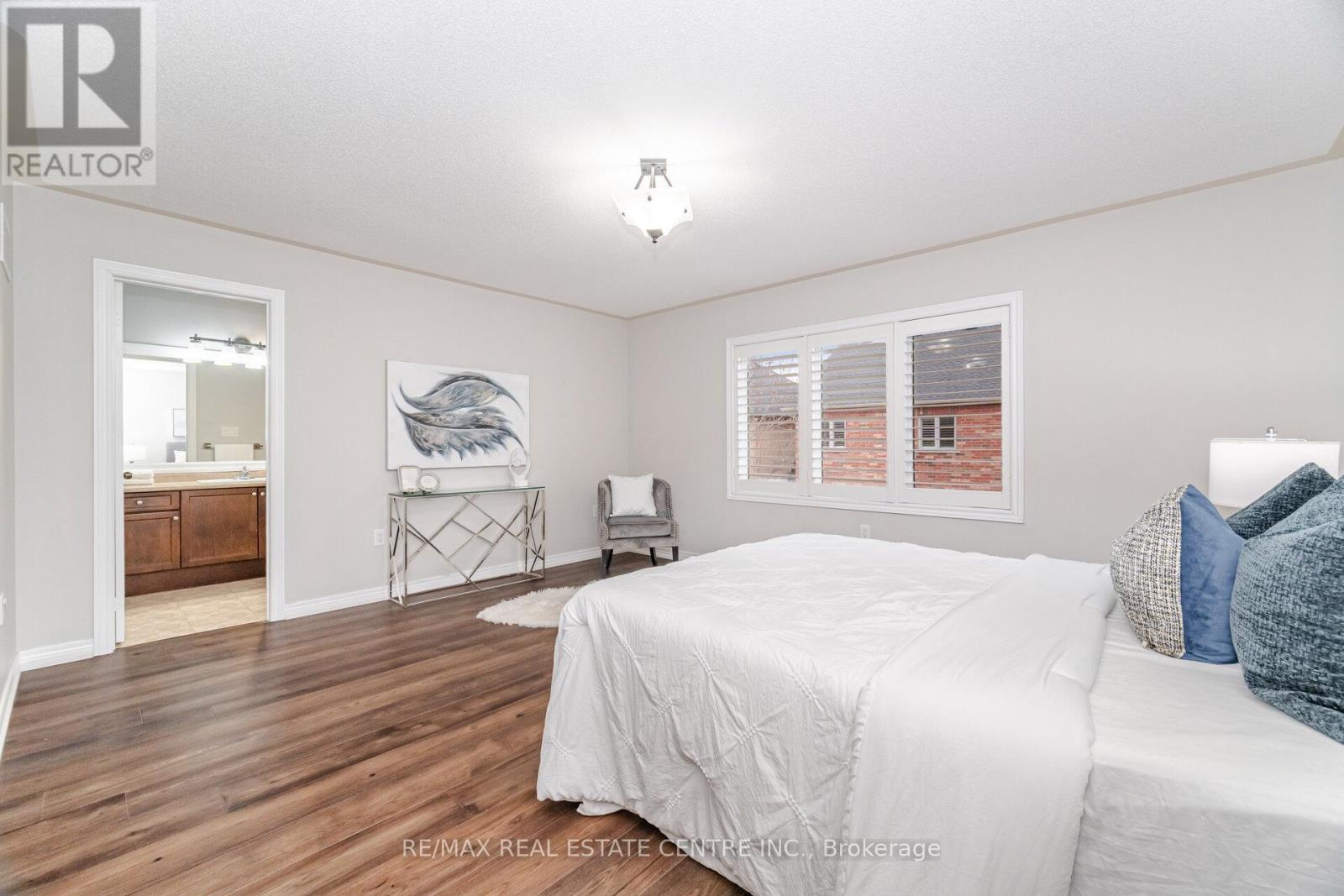 236 Giddings Crescent, Milton, Ontario  L9T 7A7 - Photo 25 - W12544392