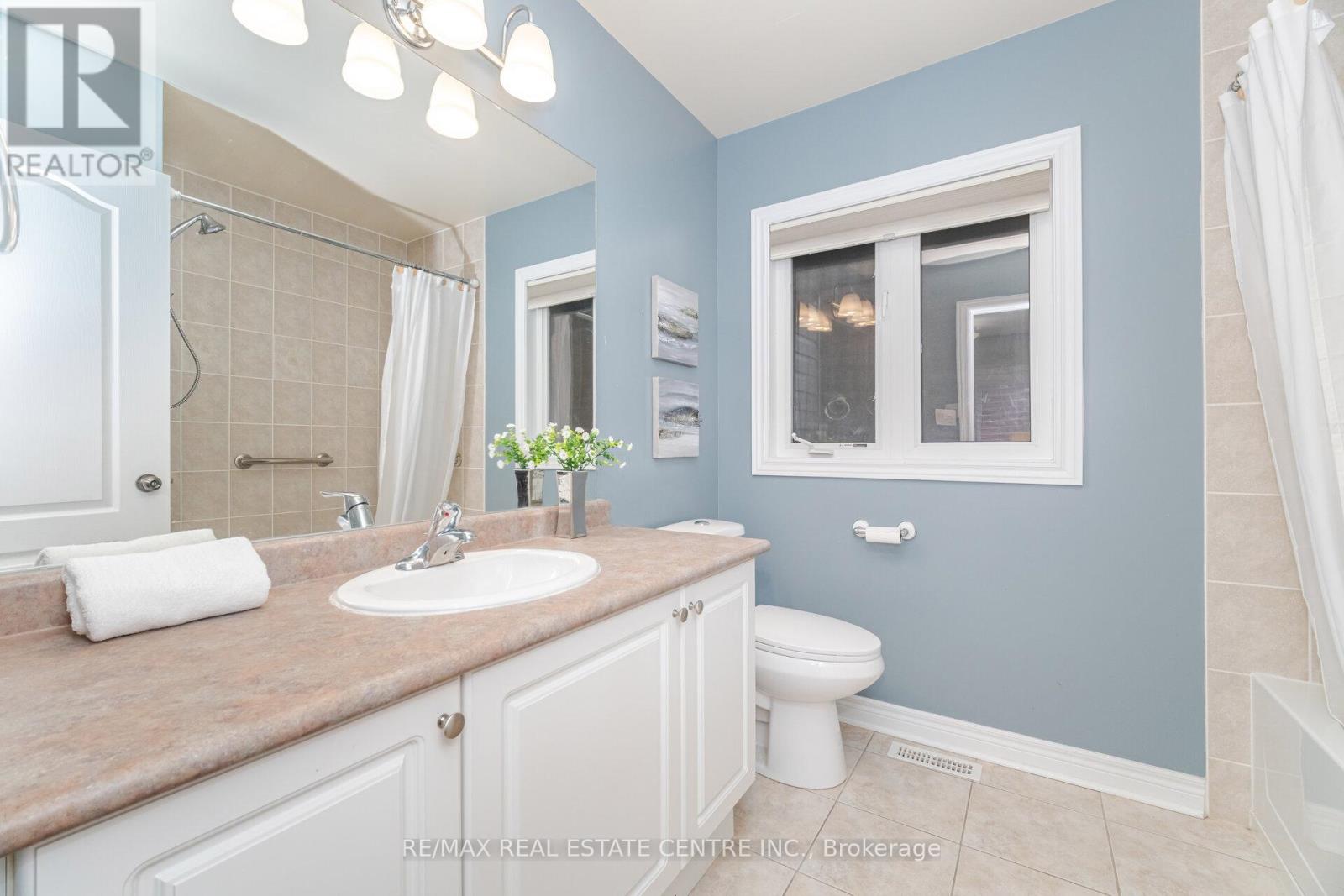 236 Giddings Crescent, Milton, Ontario  L9T 7A7 - Photo 35 - W12544392