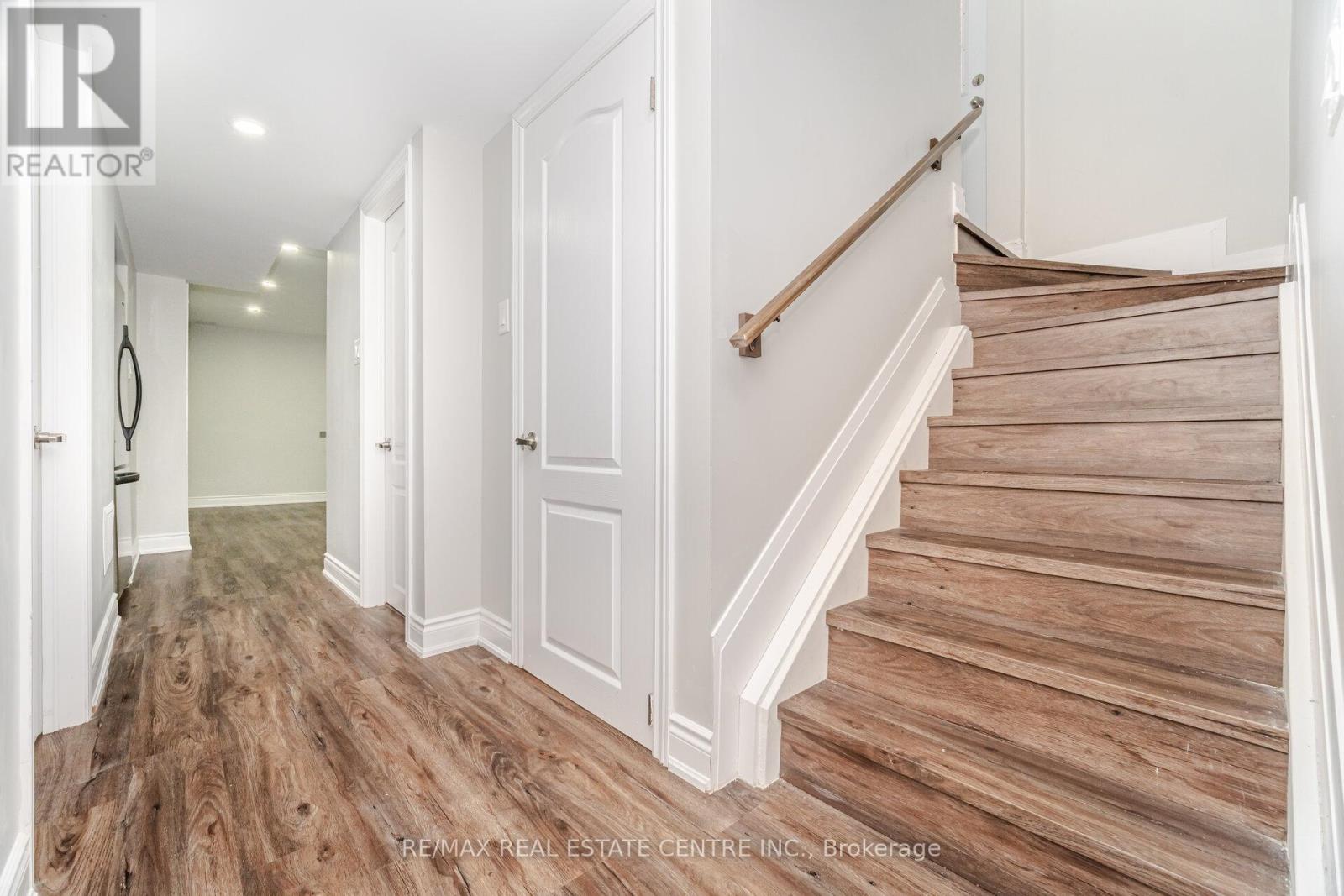 236 Giddings Crescent, Milton, Ontario  L9T 7A7 - Photo 38 - W12544392