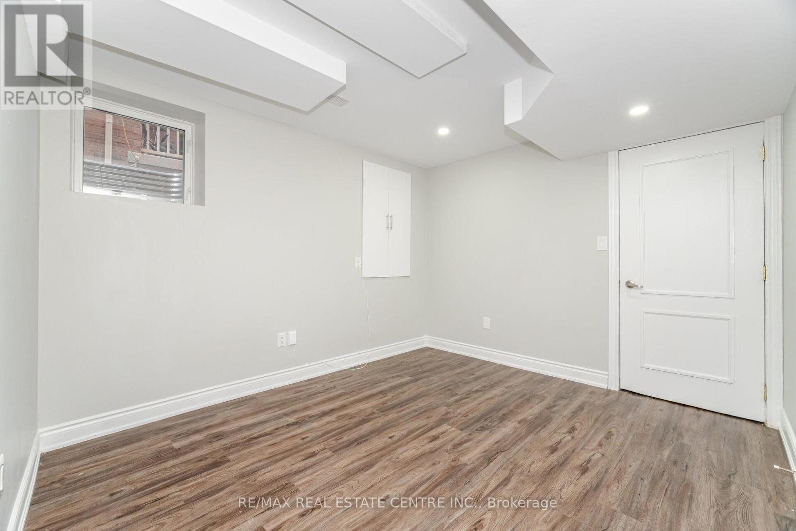 236 Giddings Crescent, Milton, Ontario  L9T 7A7 - Photo 45 - W12544392