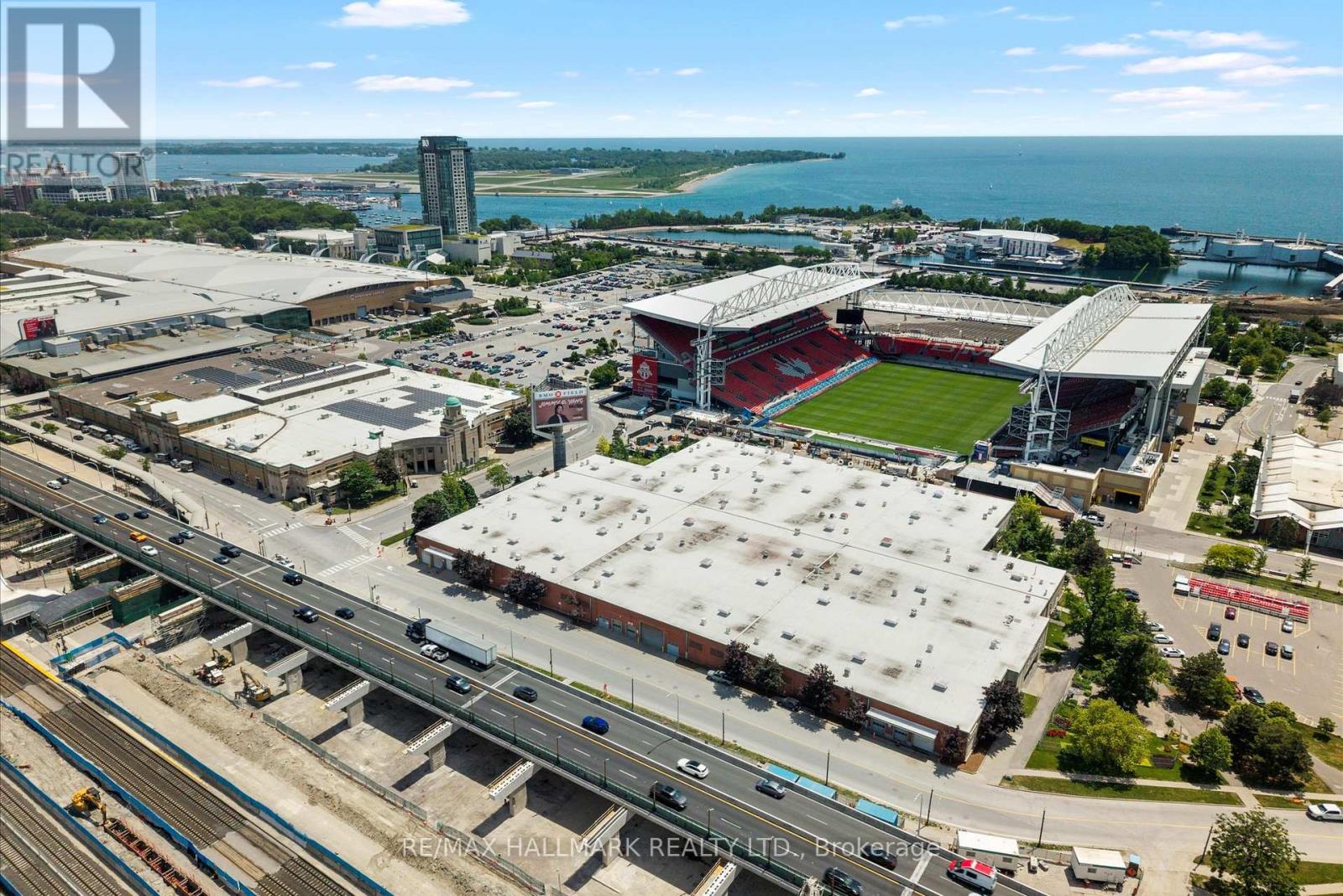 734 - 10 Laidlaw Street, Toronto, Ontario  M6K 1X2 - Photo 36 - W12544396