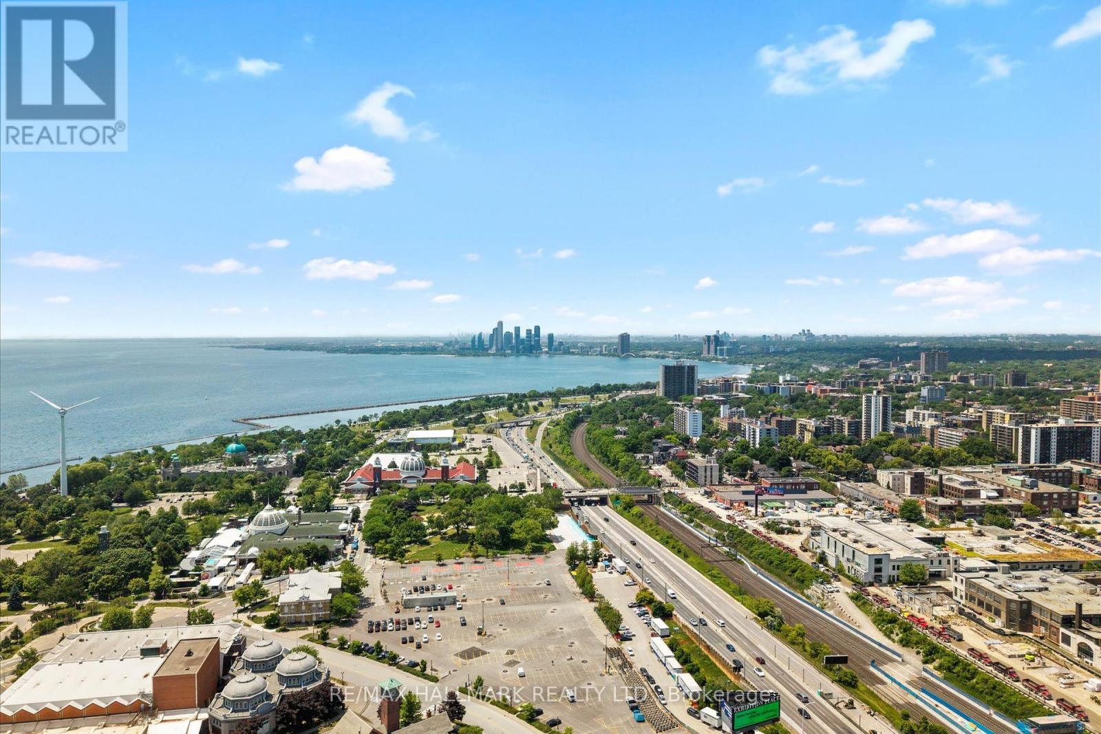 734 - 10 Laidlaw Street, Toronto, Ontario  M6K 1X2 - Photo 39 - W12544396