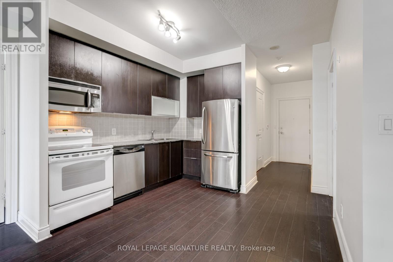 608 - 16 Brookers Lane, Toronto, Ontario  M8V 0A5 - Photo 3 - W12544410