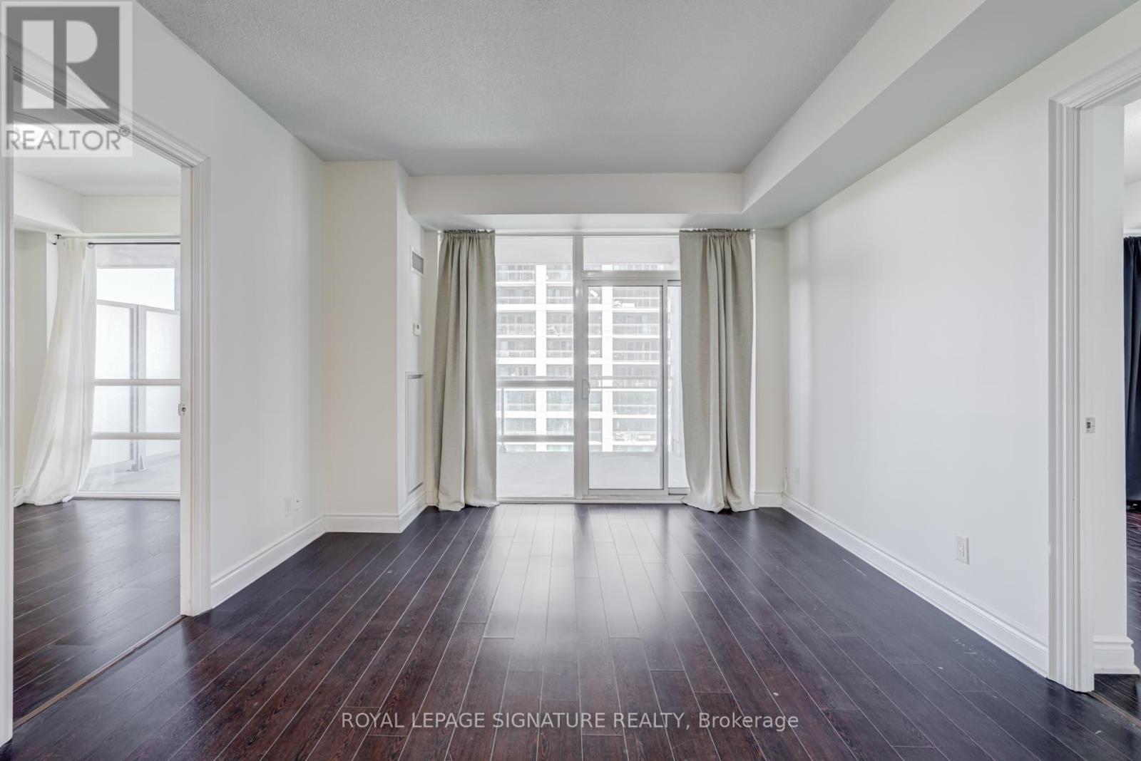 608 - 16 Brookers Lane, Toronto, Ontario  M8V 0A5 - Photo 5 - W12544410