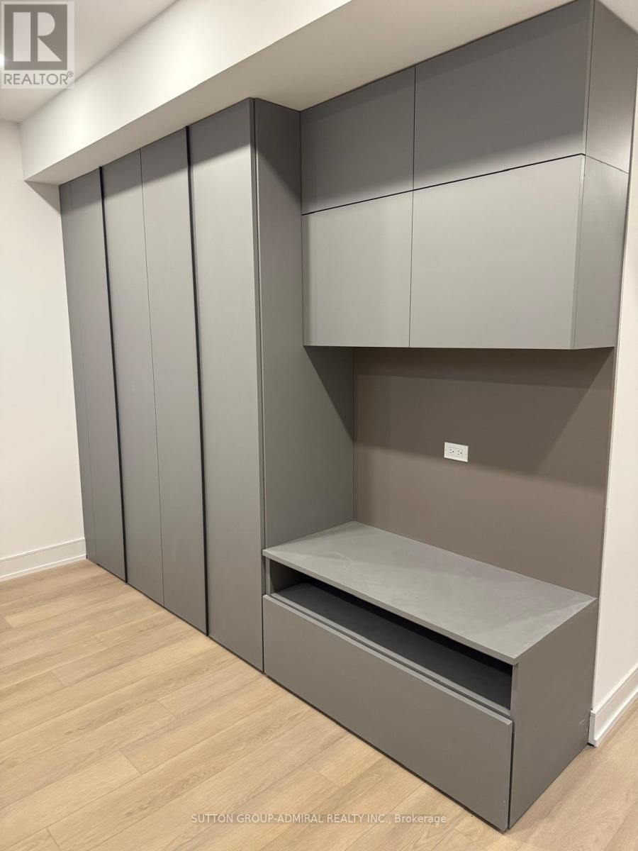 48 Desiree Place, Caledon, Ontario  L7E 4L2 - Photo 10 - W12544446