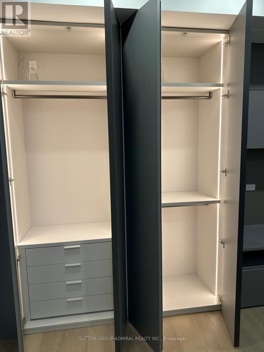 48 Desiree Place, Caledon, Ontario  L7E 4L2 - Photo 11 - W12544446