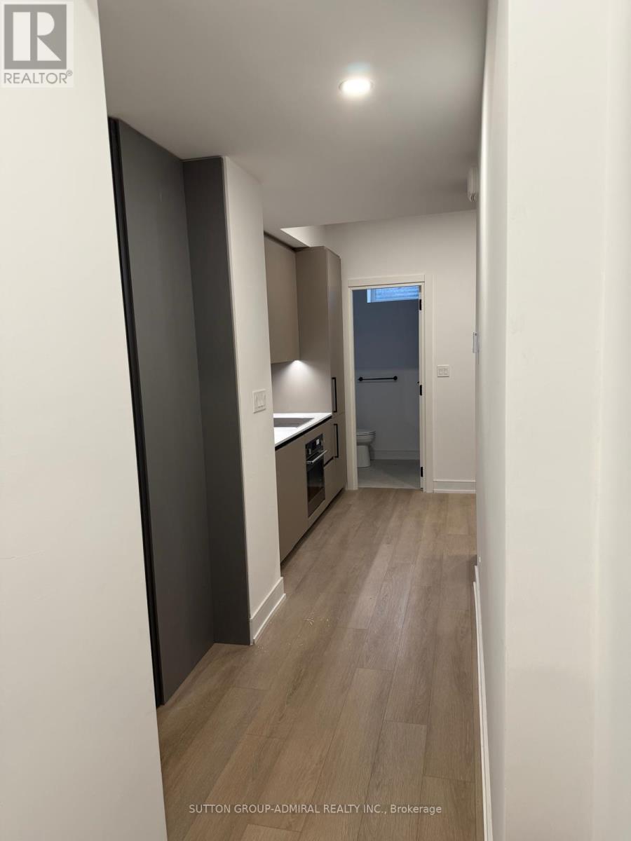 48 Desiree Place, Caledon, Ontario  L7E 4L2 - Photo 2 - W12544446