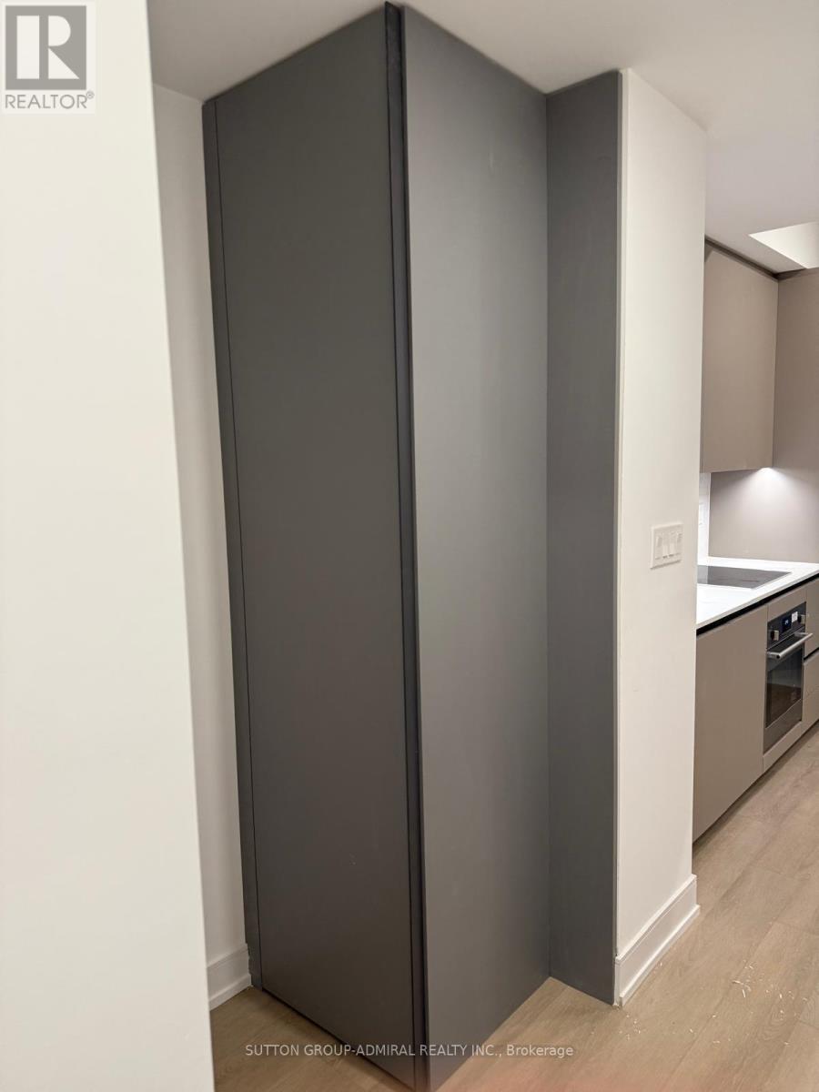 48 Desiree Place, Caledon, Ontario  L7E 4L2 - Photo 3 - W12544446