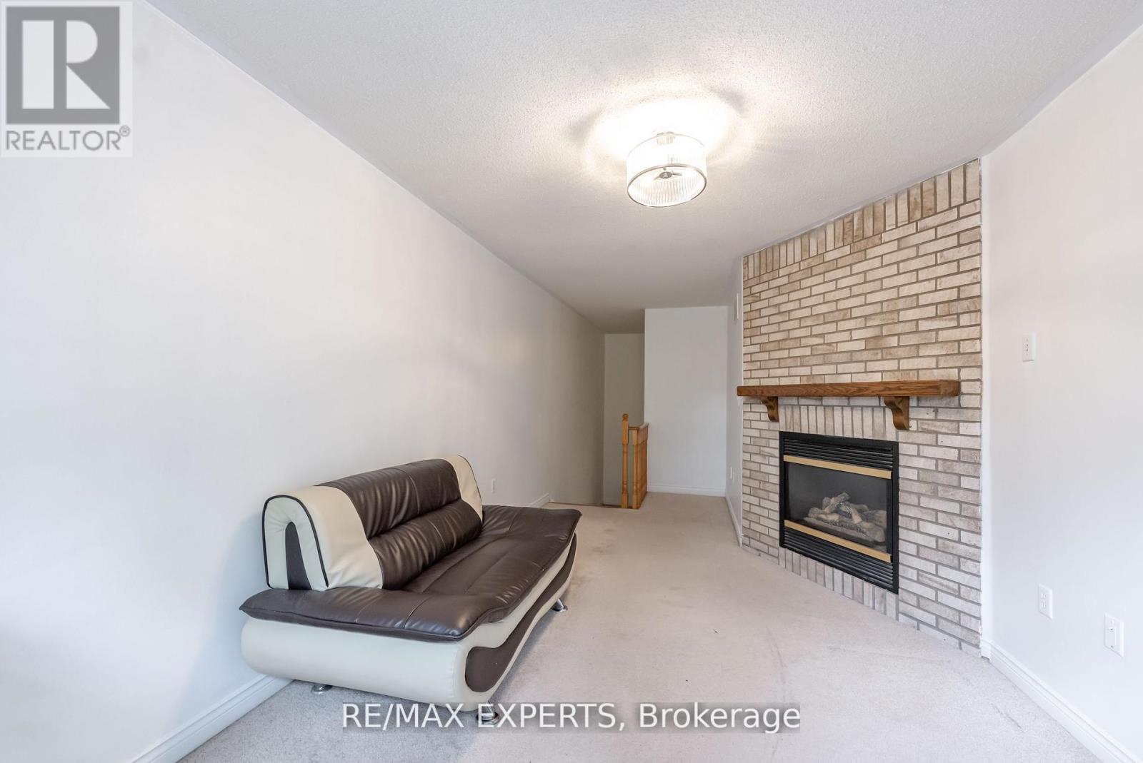 7 Yellow Brick Road, Brampton, Ontario  L6V 4K7 - Photo 24 - W12544480