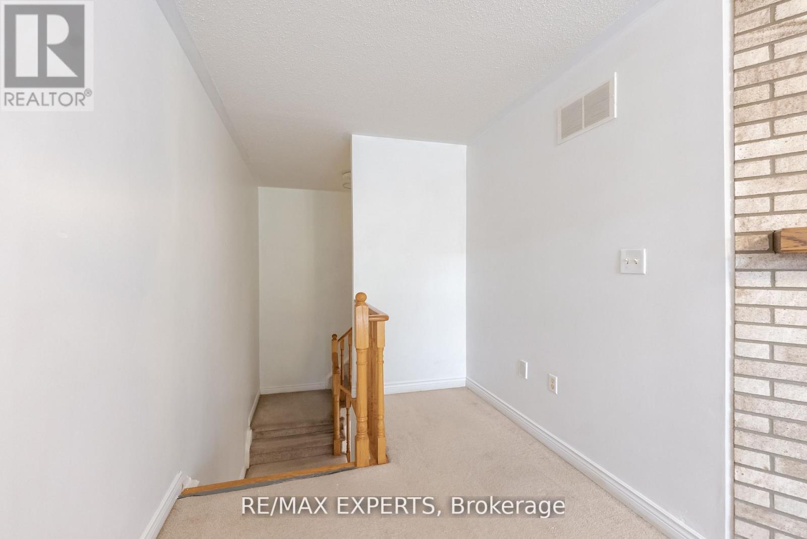 7 Yellow Brick Road, Brampton, Ontario  L6V 4K7 - Photo 25 - W12544480