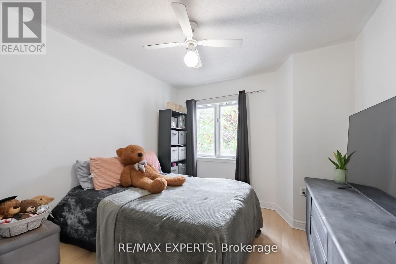 7 Yellow Brick Road, Brampton, Ontario  L6V 4K7 - Photo 34 - W12544480