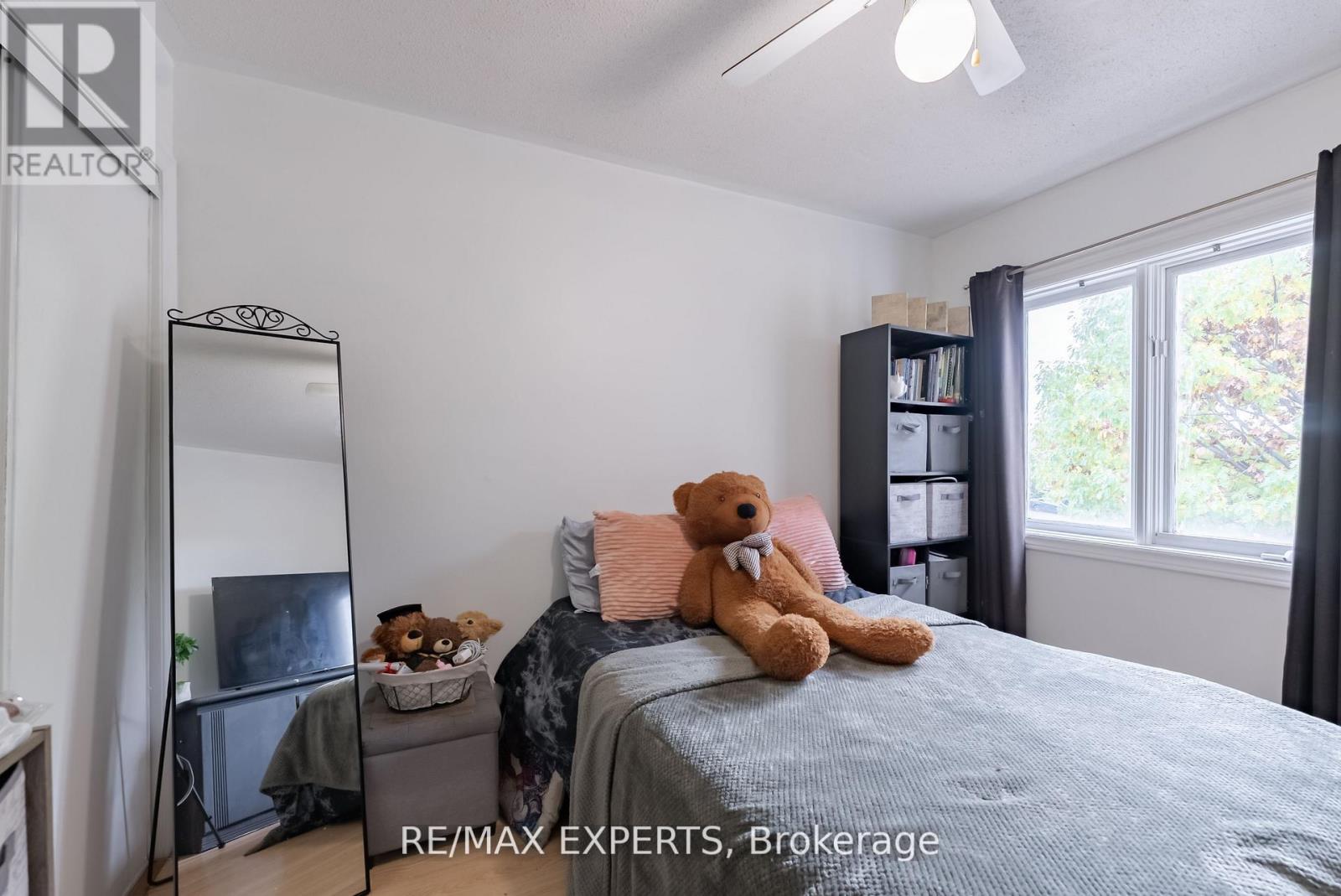 7 Yellow Brick Road, Brampton, Ontario  L6V 4K7 - Photo 35 - W12544480