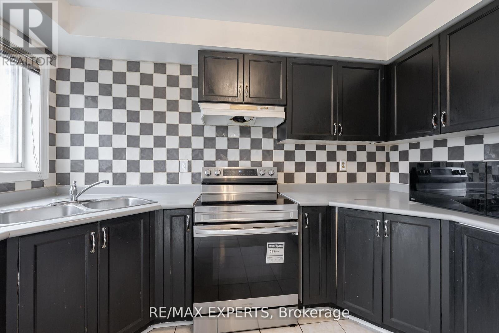 7 Yellow Brick Road, Brampton, Ontario  L6V 4K7 - Photo 37 - W12544480