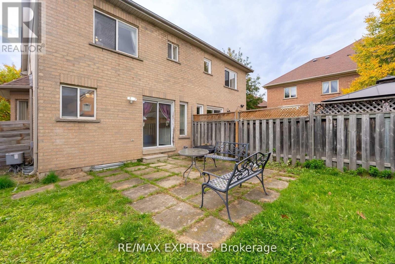 7 Yellow Brick Road, Brampton, Ontario  L6V 4K7 - Photo 46 - W12544480