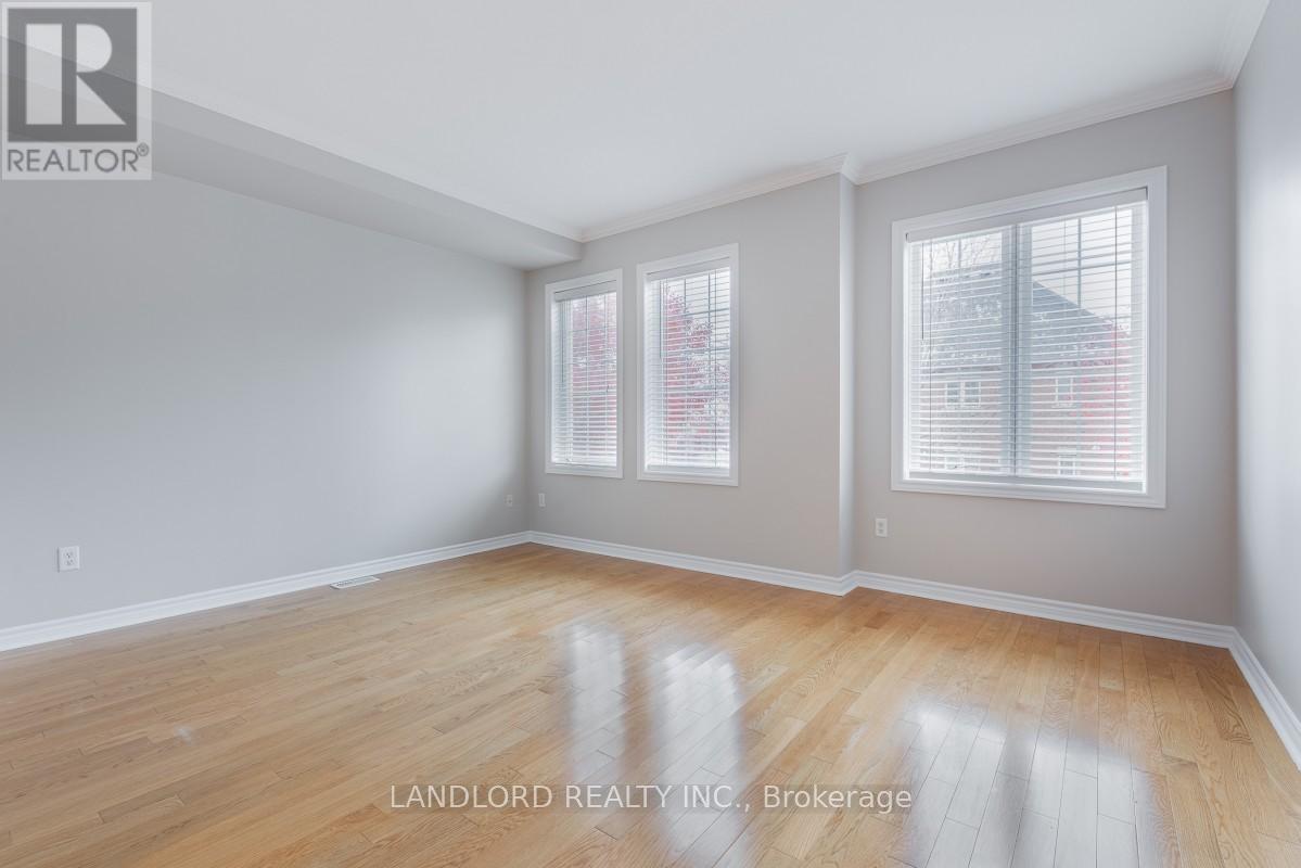 3 - 3071 Treadwells Drive, Mississauga, Ontario  L4X 1L5 - Photo 10 - W12544488