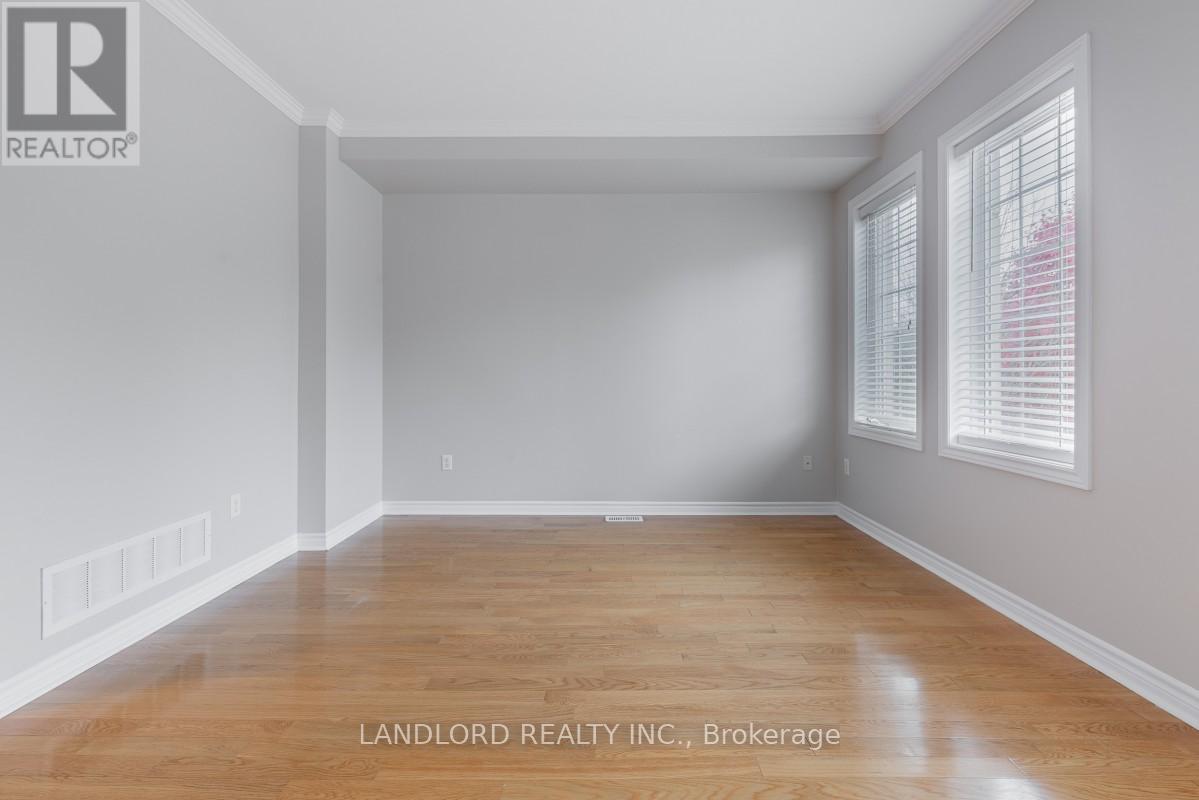 3 - 3071 Treadwells Drive, Mississauga, Ontario  L4X 1L5 - Photo 11 - W12544488