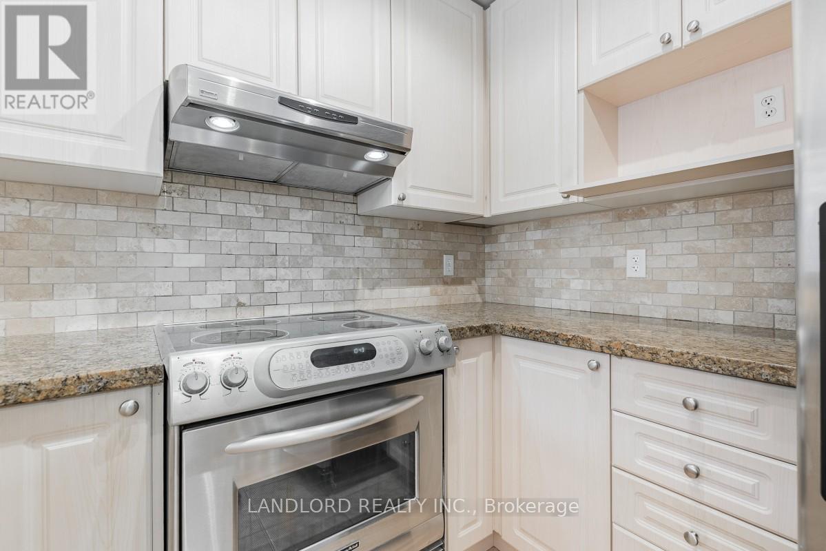 3 - 3071 Treadwells Drive, Mississauga, Ontario  L4X 1L5 - Photo 2 - W12544488