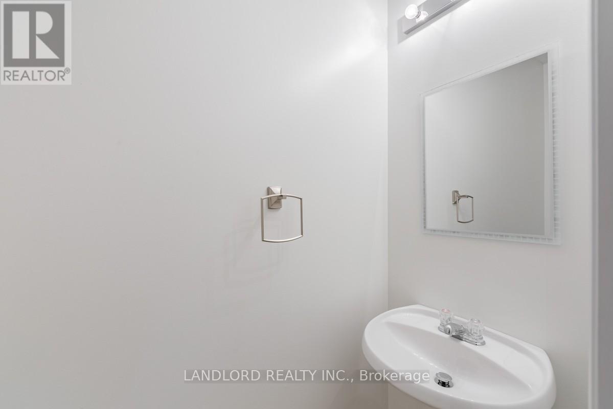 3 - 3071 Treadwells Drive, Mississauga, Ontario  L4X 1L5 - Photo 29 - W12544488