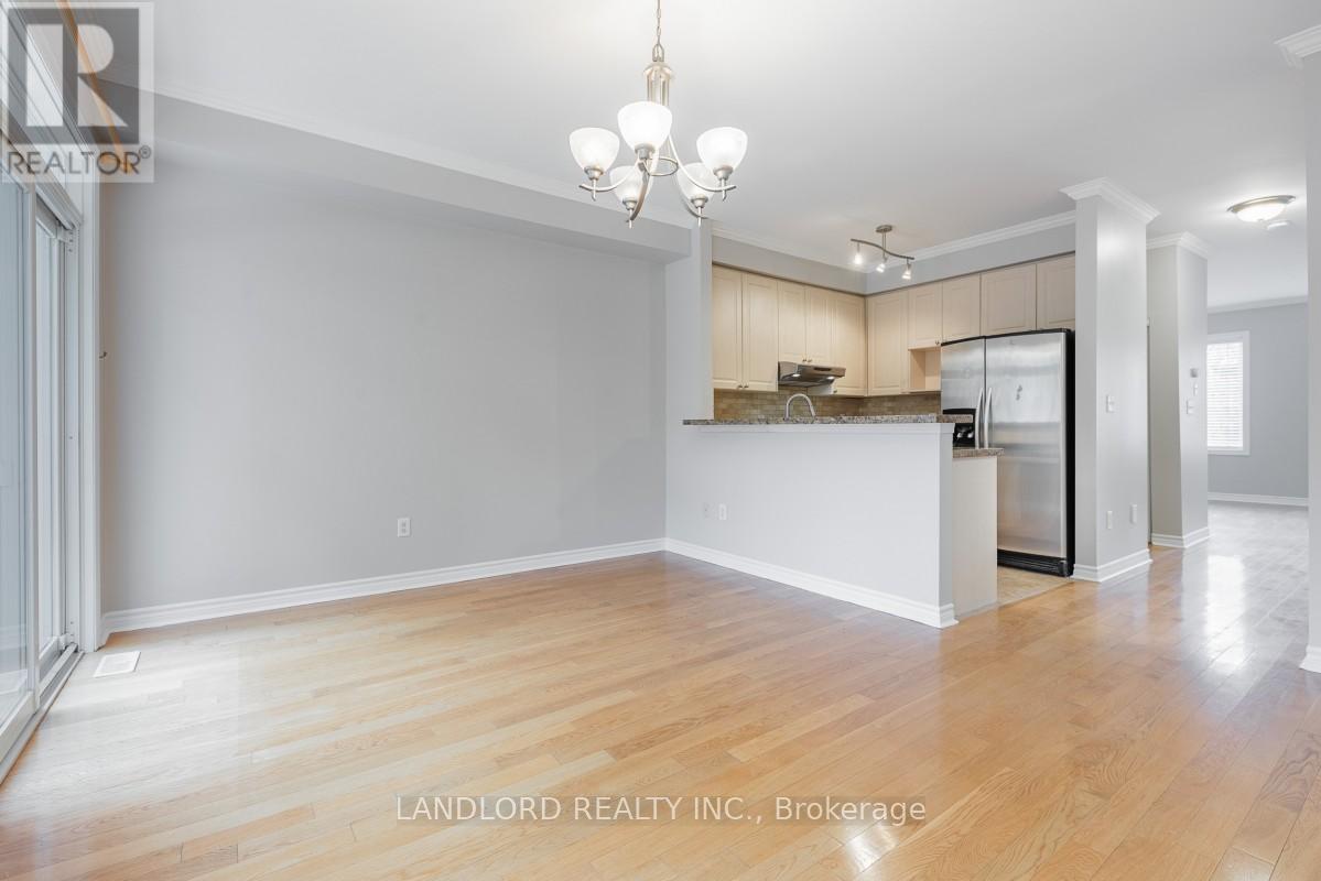 3 - 3071 Treadwells Drive, Mississauga, Ontario  L4X 1L5 - Photo 8 - W12544488